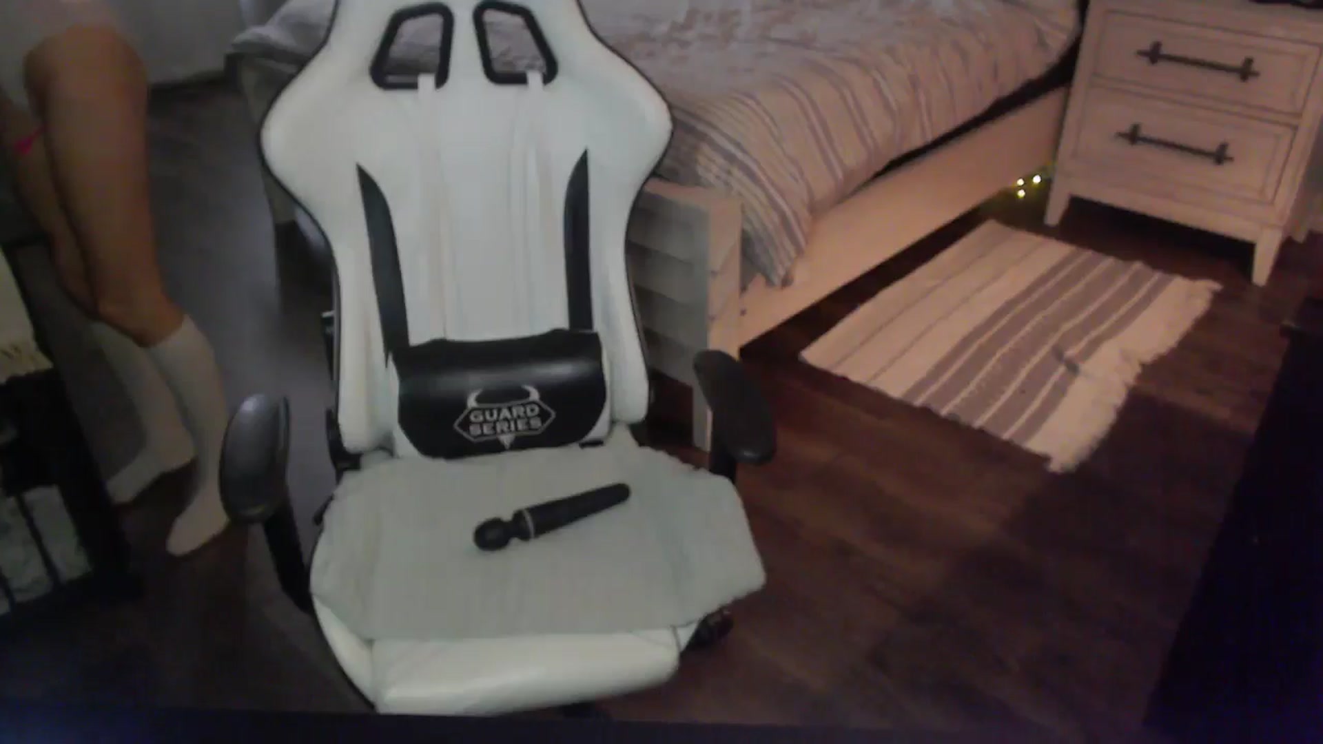 Gallery image thumbnail from ZenZoey's myfreecams stream on, 11/05/2025, 20:56 image 19 of 20