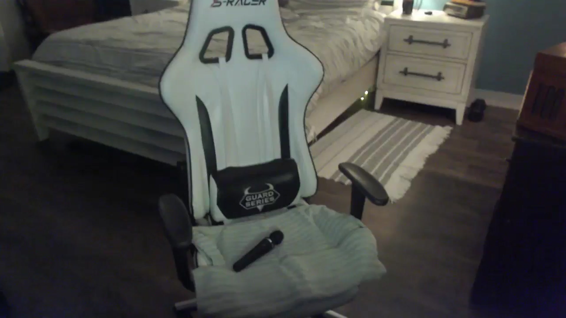 Gallery image thumbnail from ZenZoey's myfreecams stream on, 11/12/2025, 18:07 image 10 of 20