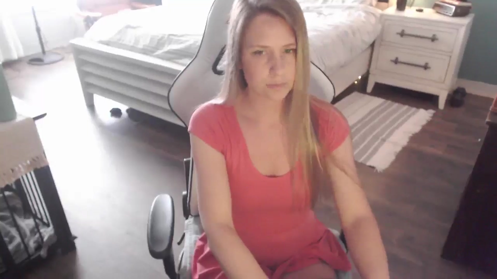 Gallery image thumbnail from ZenZoey's myfreecams stream on, 11/12/2025, 20:14 image 17 of 20