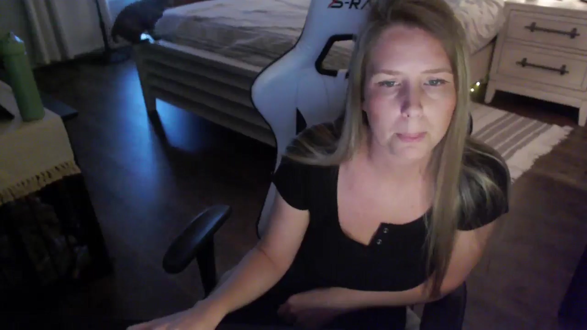 Gallery image thumbnail from ZenZoey's myfreecams stream on, 11/12/2025, 21:57 image 9 of 20