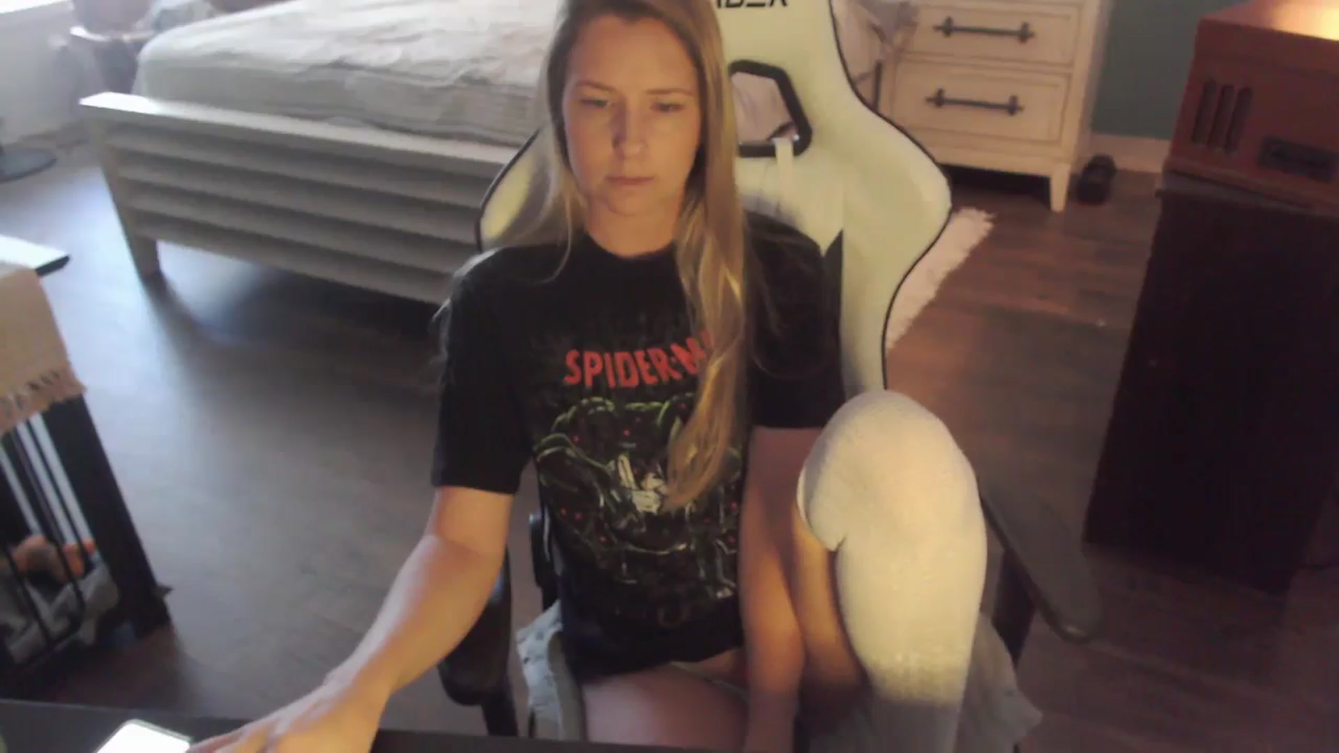 Gallery image thumbnail from ZenZoey's myfreecams stream on, 11/13/2025, 16:58 image 5 of 20