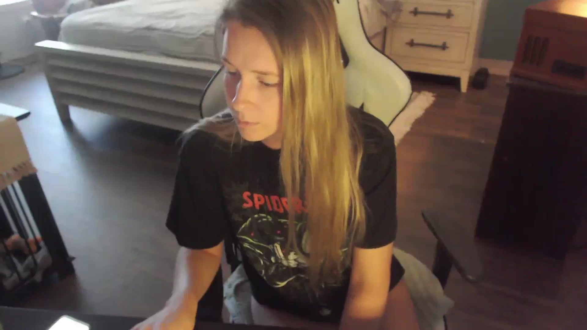 Gallery image thumbnail from ZenZoey's myfreecams stream on, 11/13/2025, 16:58 image 19 of 20