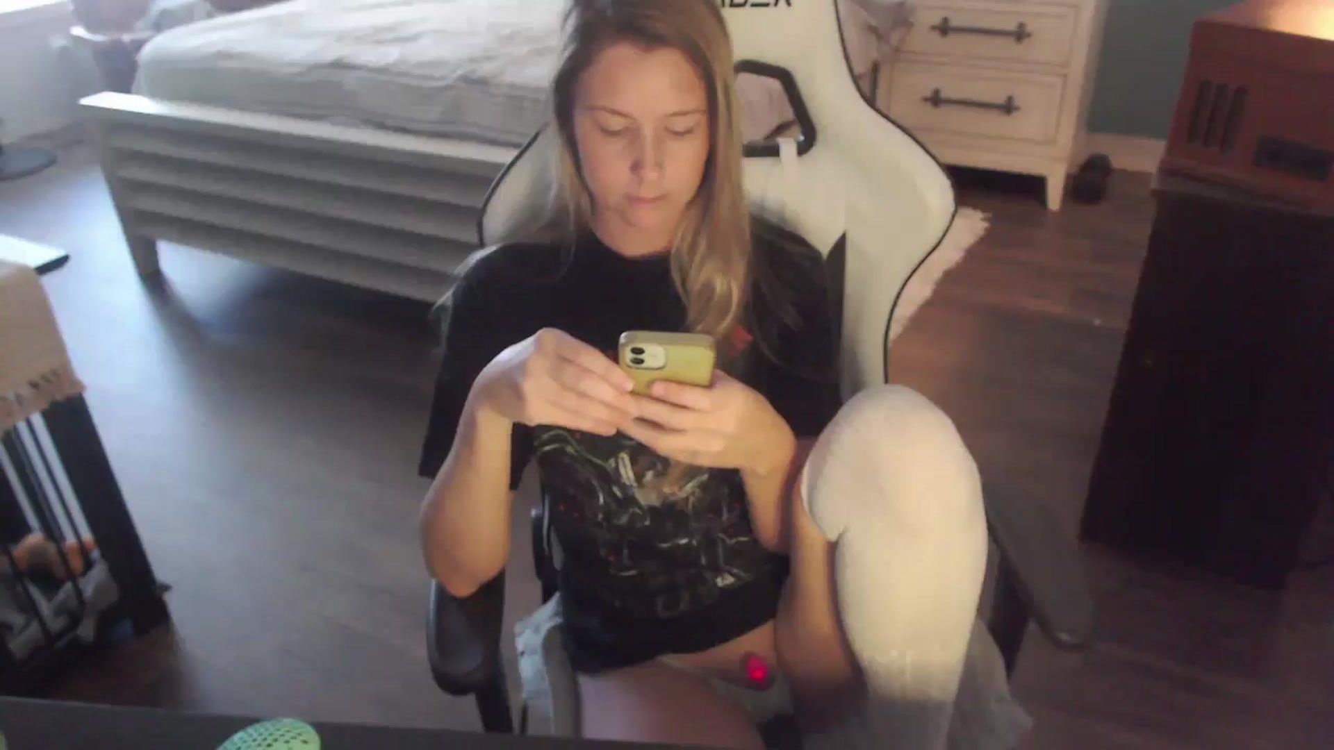 Gallery image thumbnail from ZenZoey's myfreecams stream on, 11/13/2025, 16:58 image 2 of 20