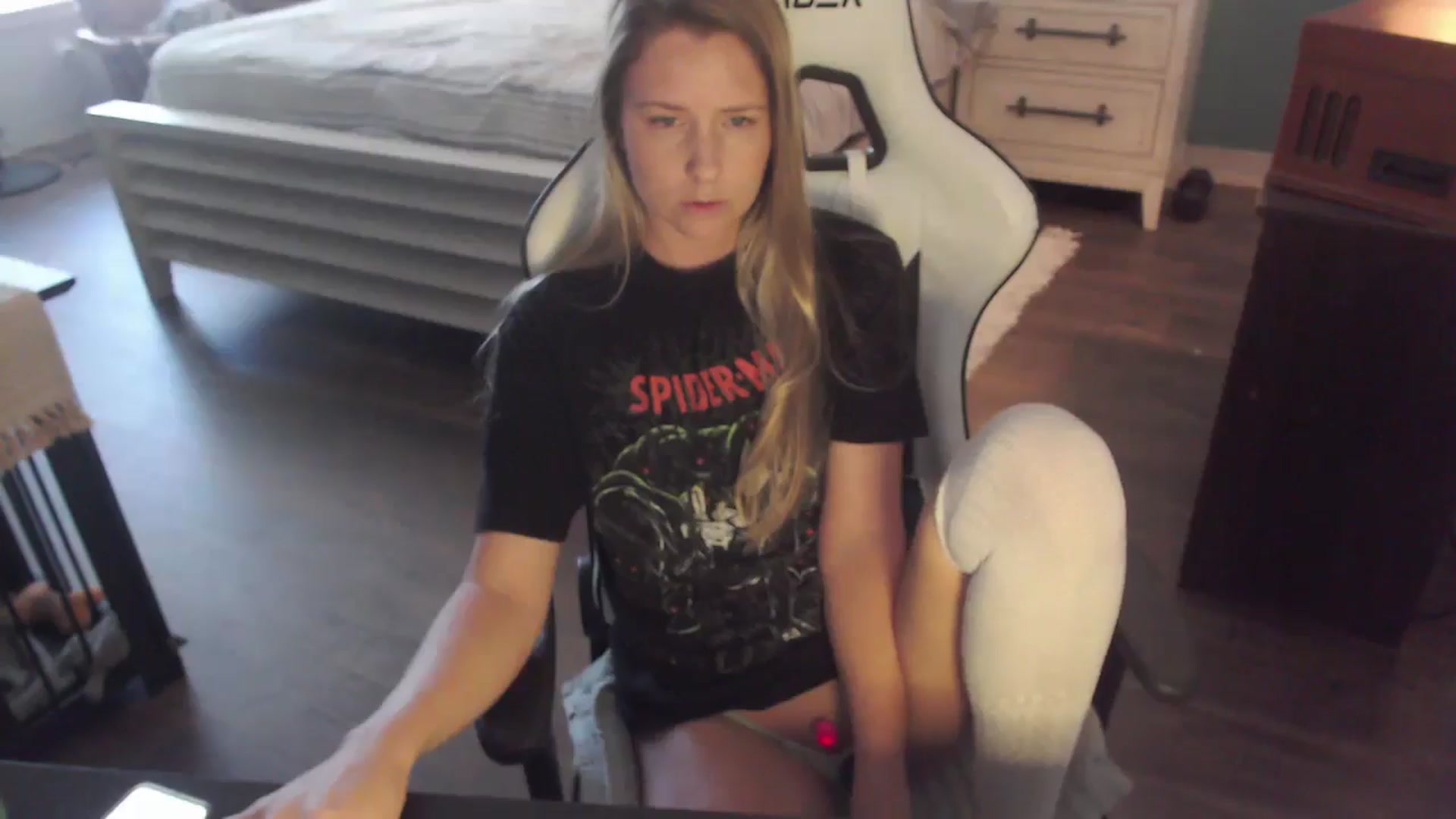Gallery image thumbnail from ZenZoey's myfreecams stream on, 11/13/2025, 16:58 image 6 of 20