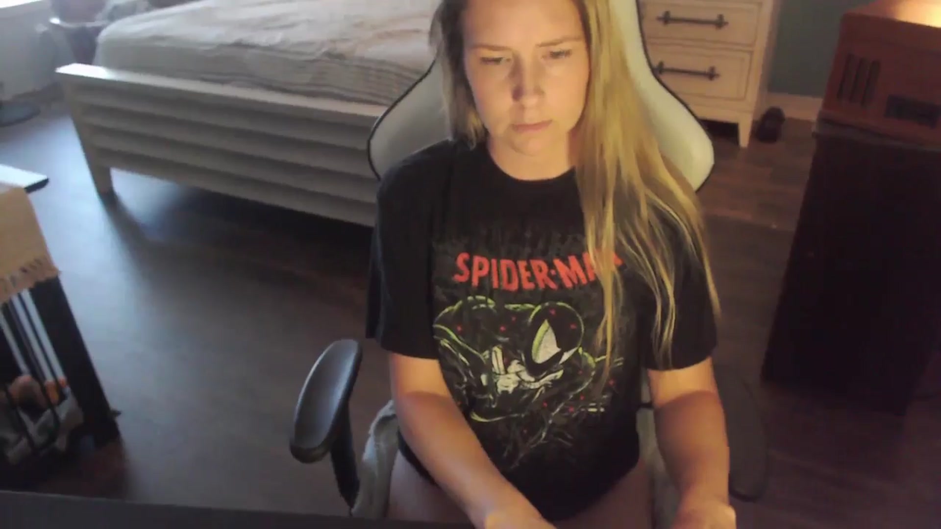Gallery image thumbnail from ZenZoey's myfreecams stream on, 11/13/2025, 17:31 image 17 of 20