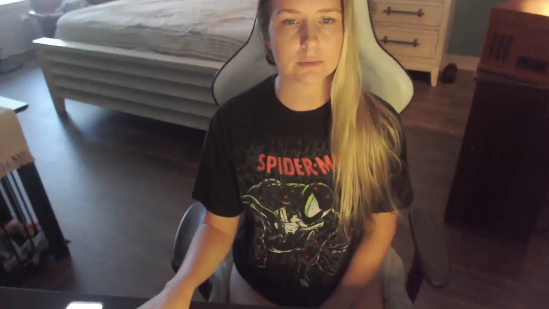 Gallery image thumbnail from ZenZoey's myfreecams stream on, 11/13/2025, 17:31 image 16 of 20