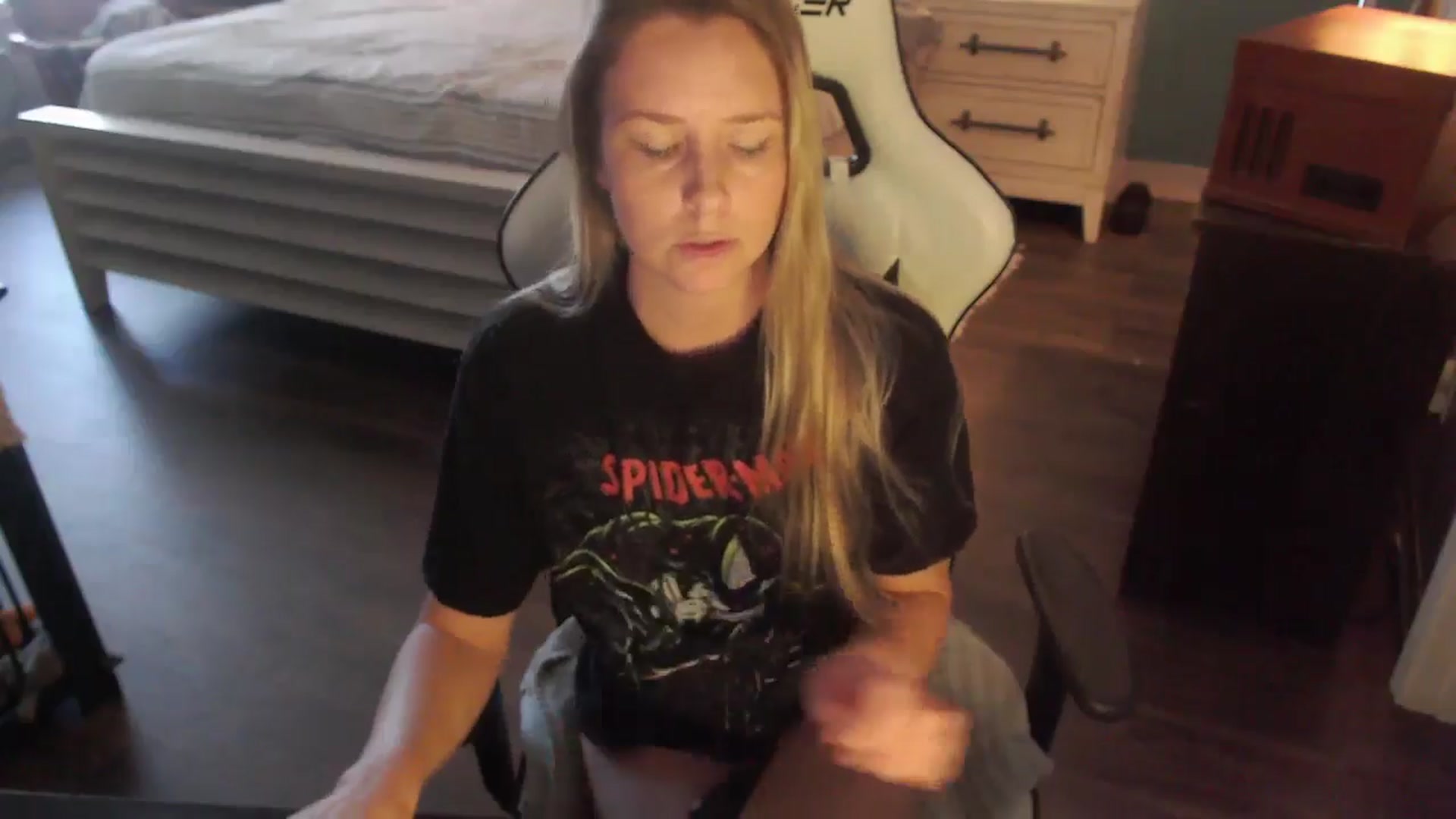 Gallery image thumbnail from ZenZoey's myfreecams stream on, 11/13/2025, 17:50 image 2 of 20