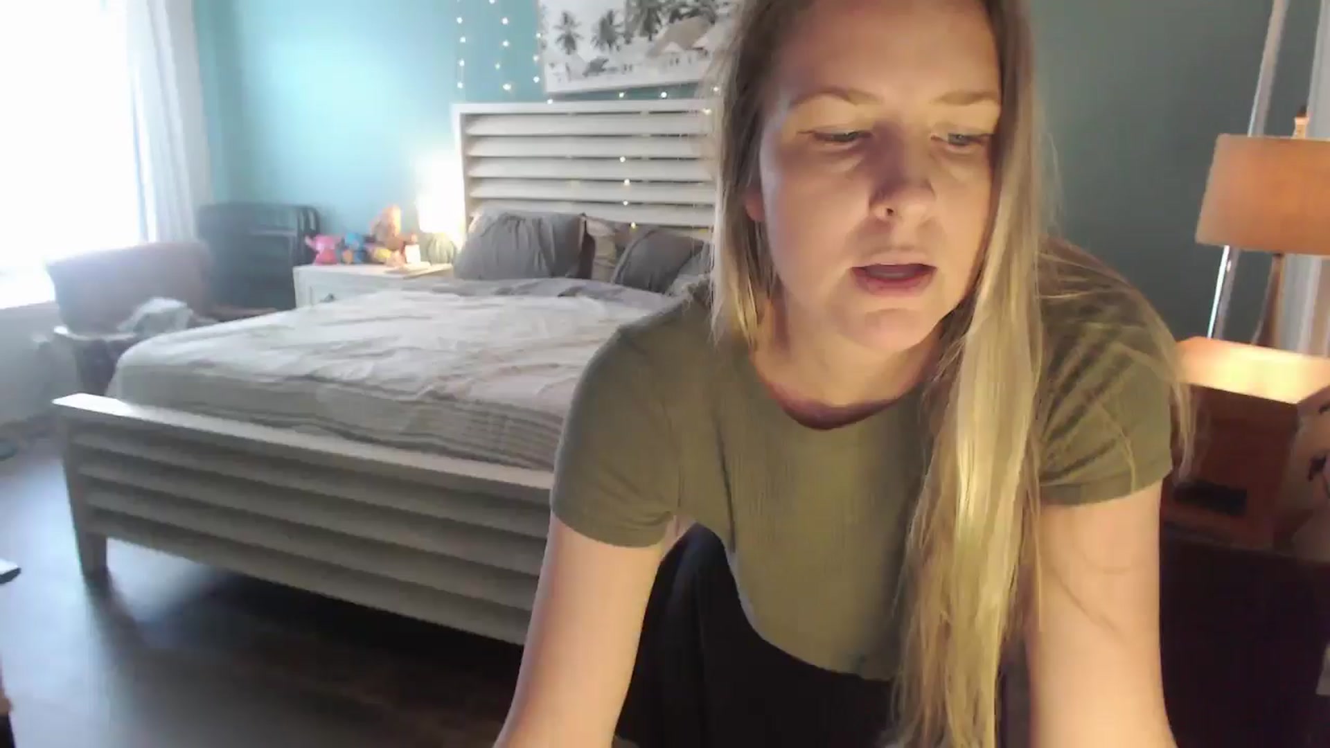 Gallery image thumbnail from ZenZoey's myfreecams stream on, 11/13/2025, 18:17 image 1 of 20