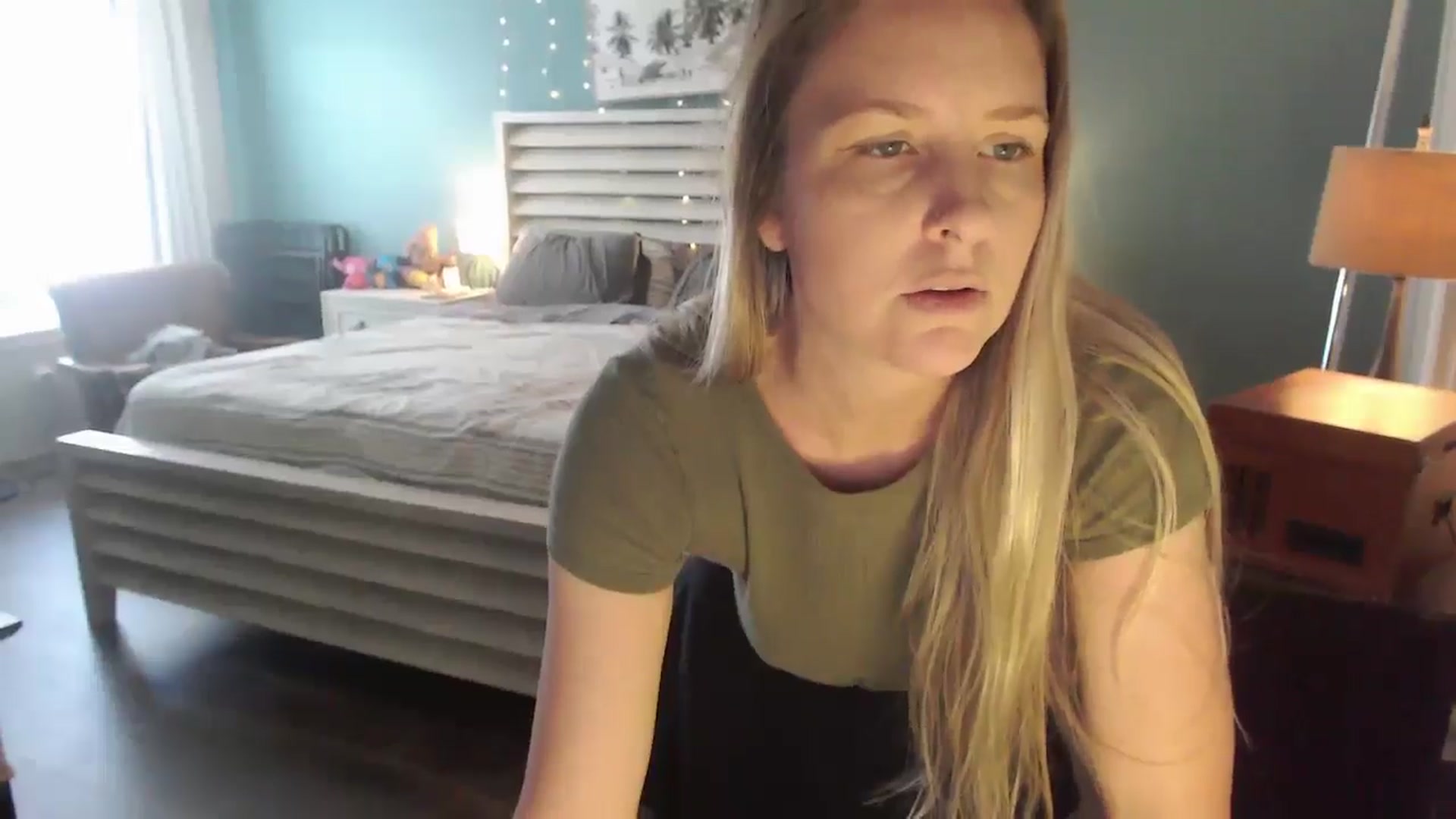 Gallery image thumbnail from ZenZoey's myfreecams stream on, 11/13/2025, 18:17 image 3 of 20