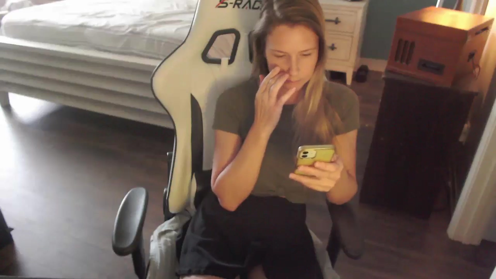 Gallery image thumbnail from ZenZoey's myfreecams stream on, 11/13/2025, 19:25 image 2 of 20