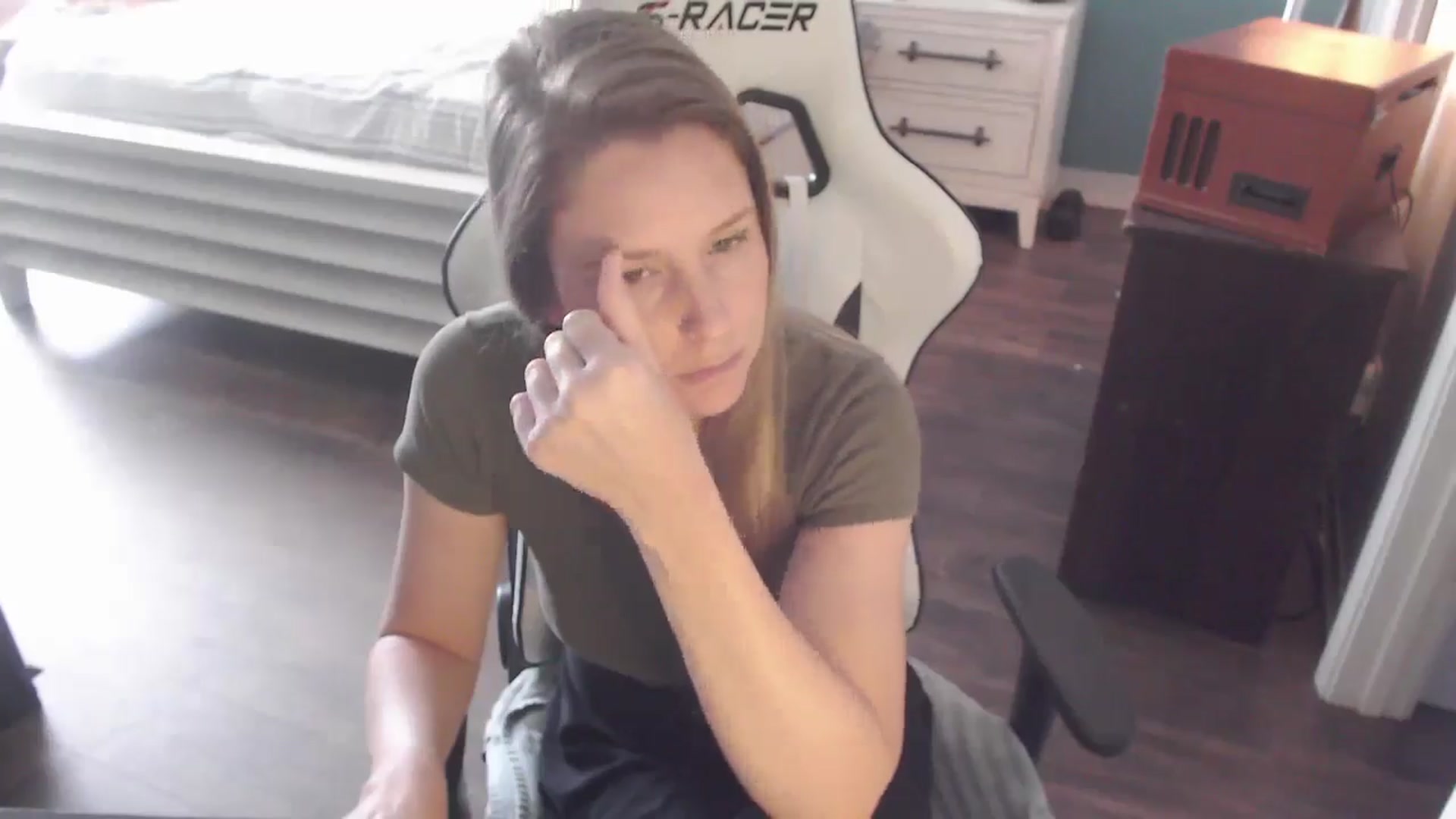 Gallery image thumbnail from ZenZoey's myfreecams stream on, 11/13/2025, 19:46 image 19 of 20