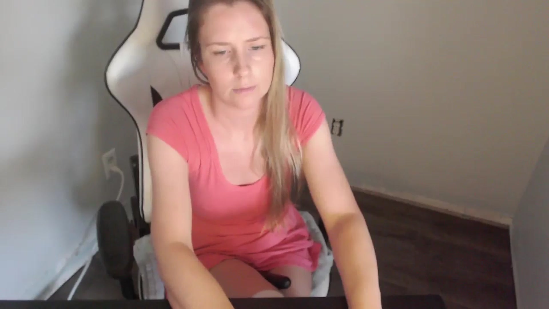 Gallery image thumbnail from ZenZoey's myfreecams stream on, 11/13/2025, 20:57 image 18 of 20