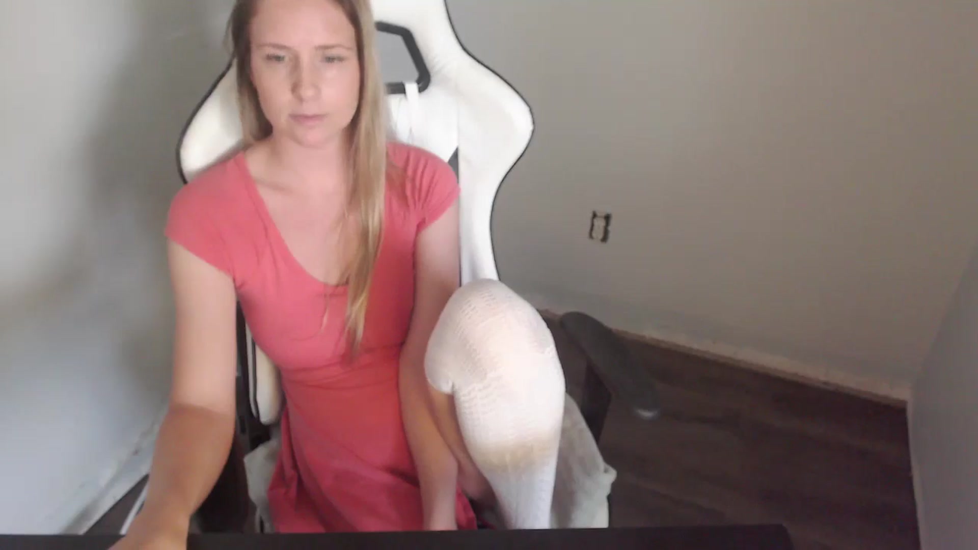 Gallery image thumbnail from ZenZoey's myfreecams stream on, 11/13/2025, 20:57 image 19 of 20
