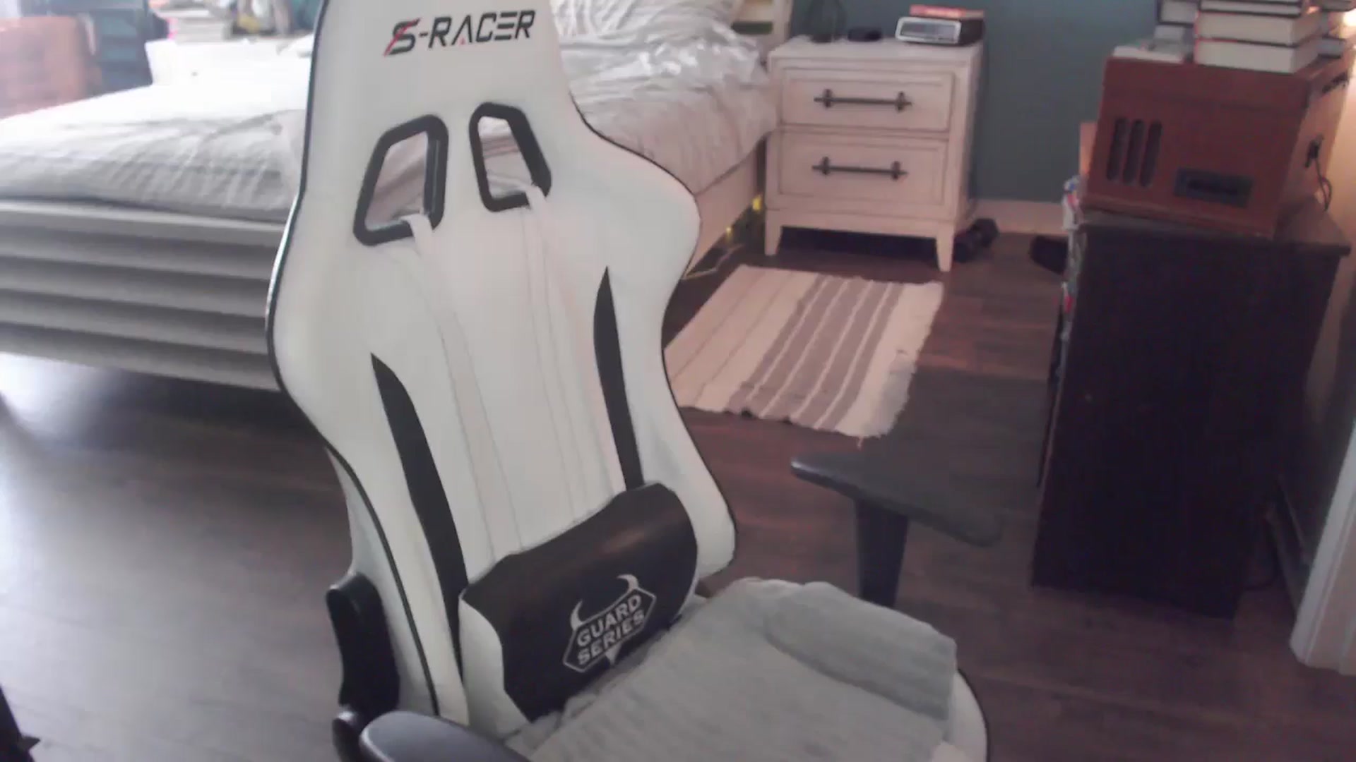 Gallery image thumbnail from ZenZoey's myfreecams stream on, 11/25/2025, 19:37 image 10 of 20