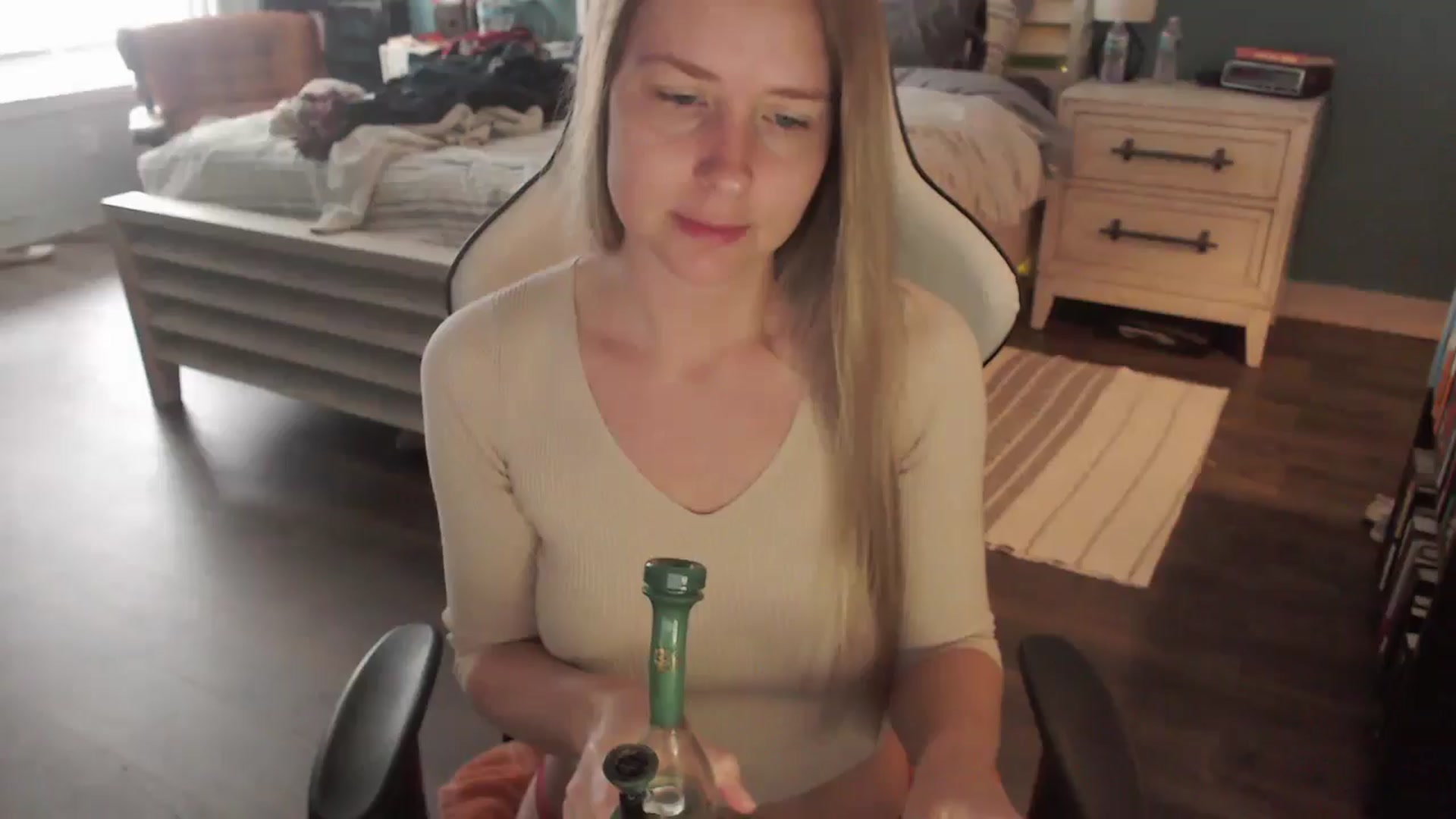 Gallery image thumbnail from ZenZoey's myfreecams stream on, 12/29/2025, 18:18 image 1 of 20