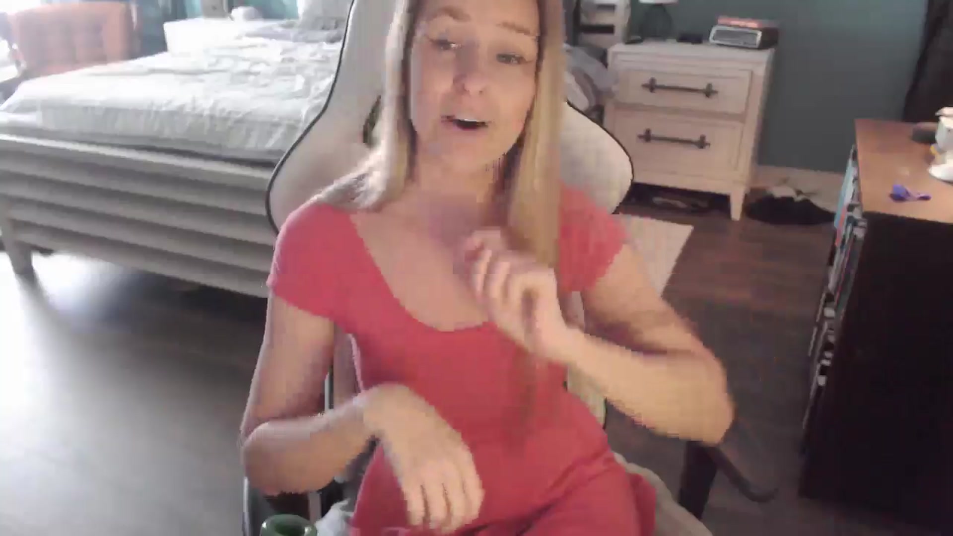Gallery image thumbnail from ZenZoey's myfreecams stream on, 01/05/2026, 19:56 image 12 of 20