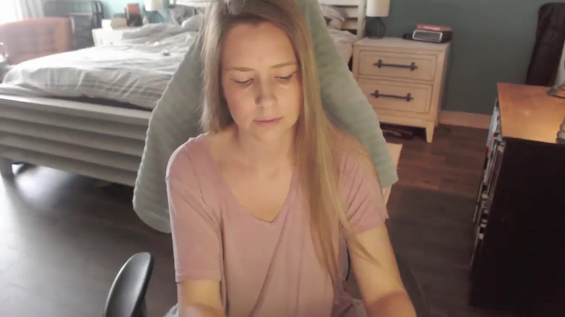 Gallery image thumbnail from ZenZoey's myfreecams stream on, 01/07/2026, 18:24 image 3 of 20