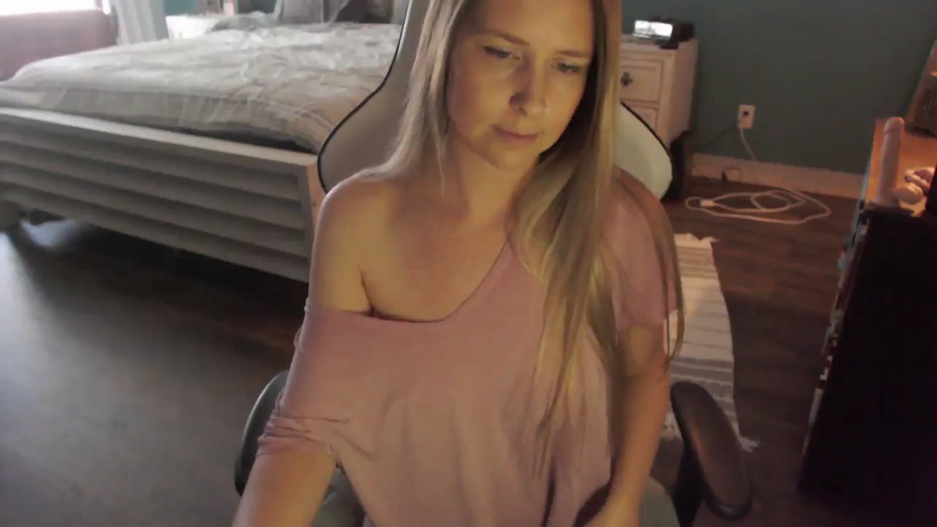 Gallery image thumbnail from ZenZoey's myfreecams stream on, 01/26/2026, 17:20 image 20 of 20