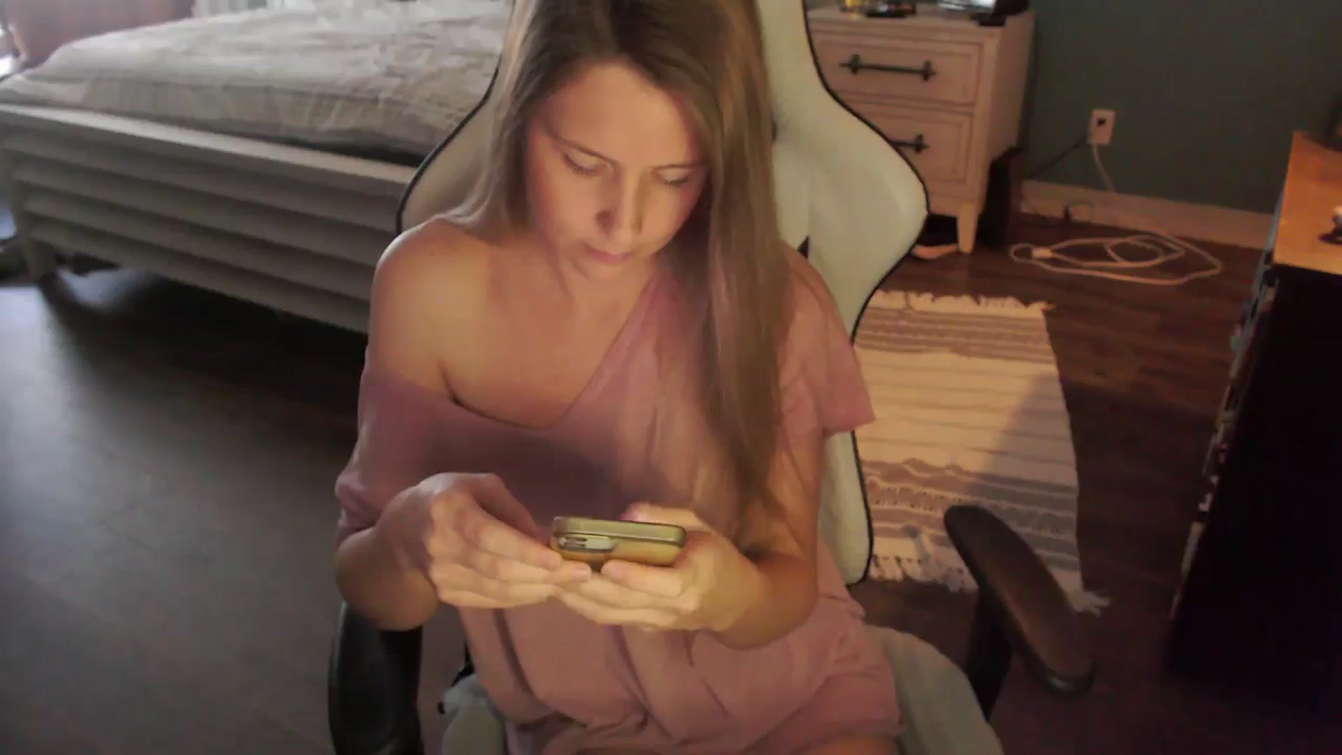 Gallery image thumbnail from ZenZoey's myfreecams stream on, 01/26/2026, 17:50 image 3 of 20
