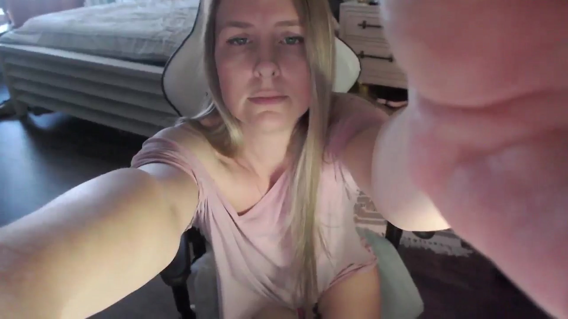 Gallery image thumbnail from ZenZoey's myfreecams stream on, 01/26/2026, 17:50 image 8 of 20