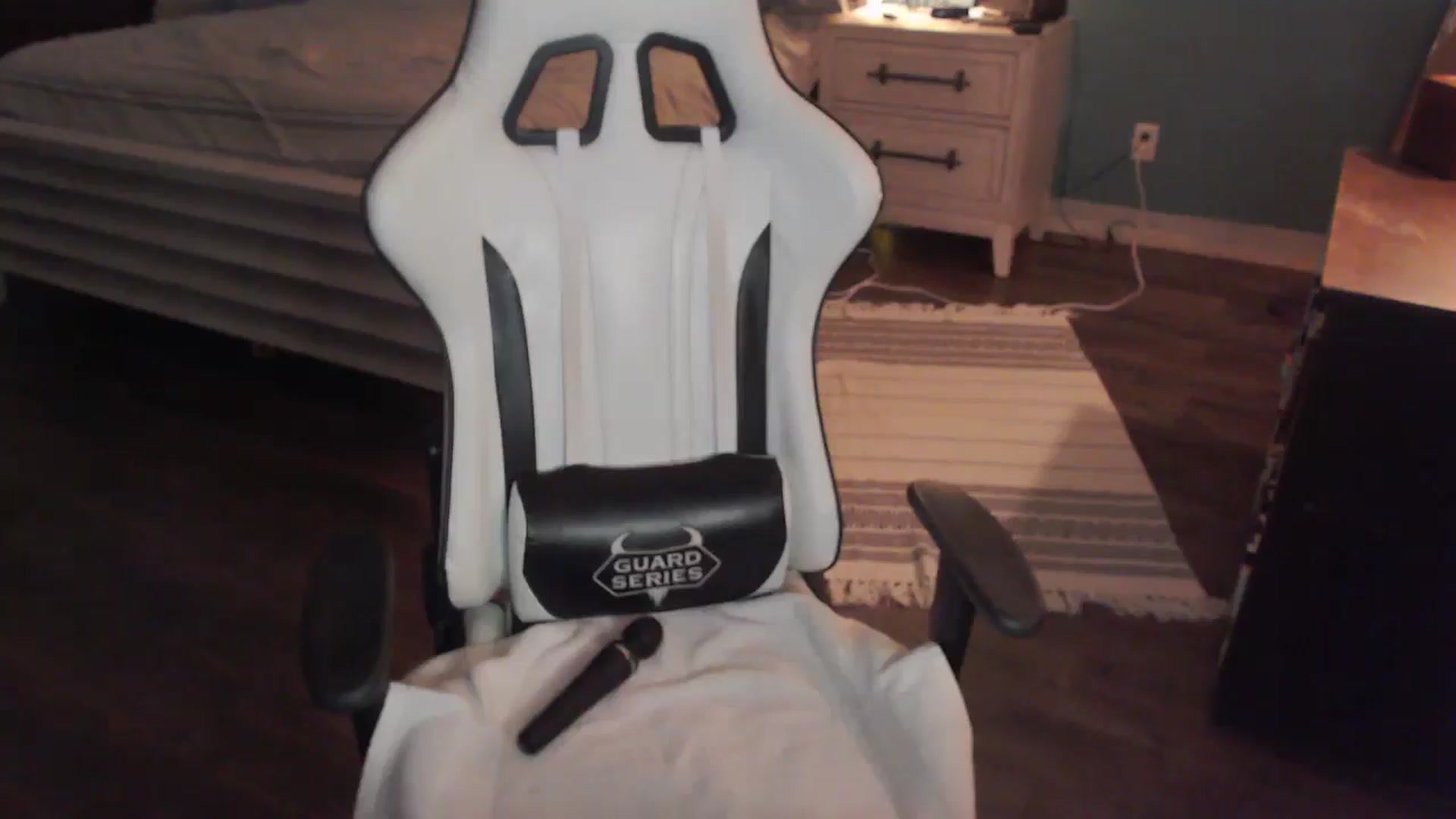 Gallery image thumbnail from ZenZoey's myfreecams stream on, 01/28/2026, 16:22 image 10 of 20