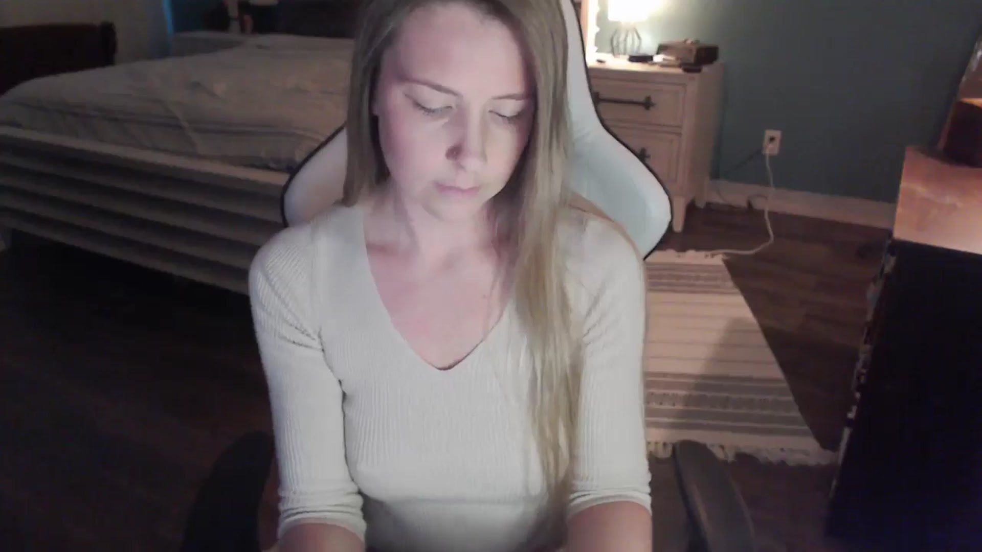Gallery image thumbnail from ZenZoey's myfreecams stream on, 01/28/2026, 16:22 image 13 of 20