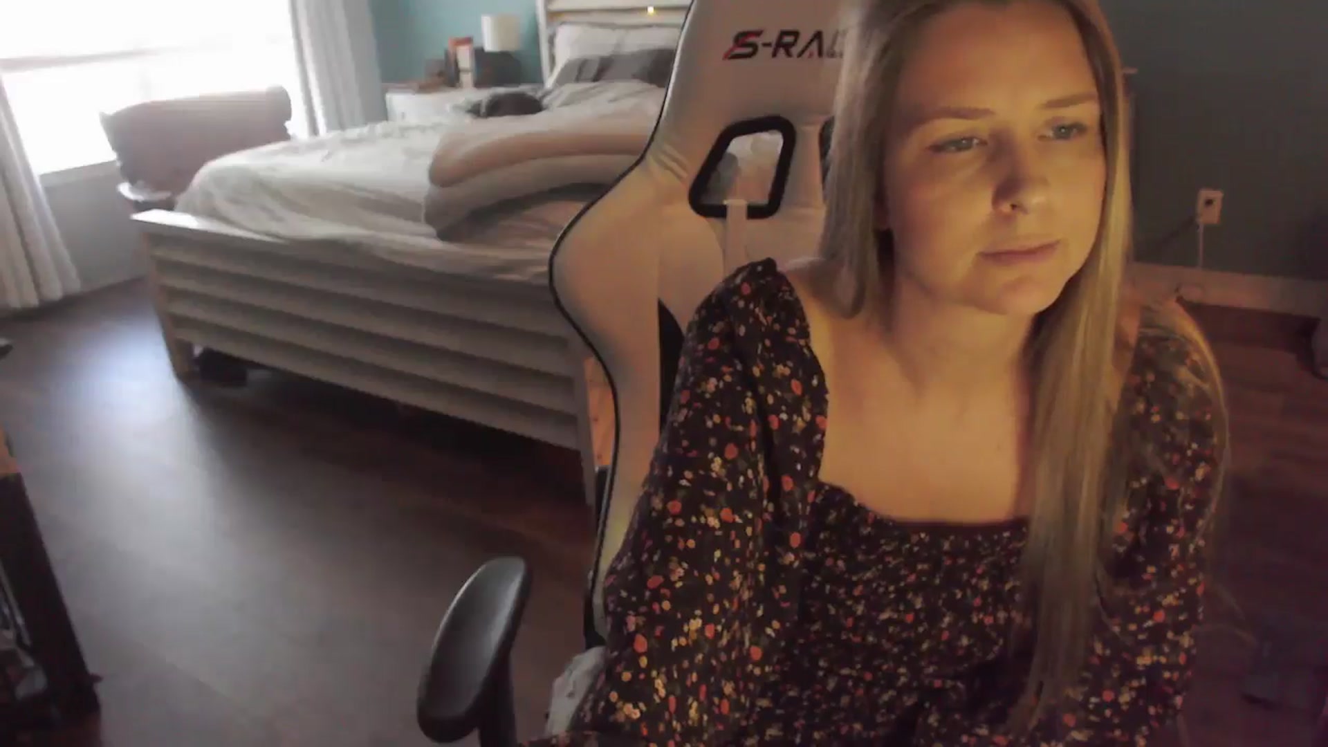 Gallery image thumbnail from ZenZoey's myfreecams stream on, 02/03/2026, 17:54 image 7 of 20