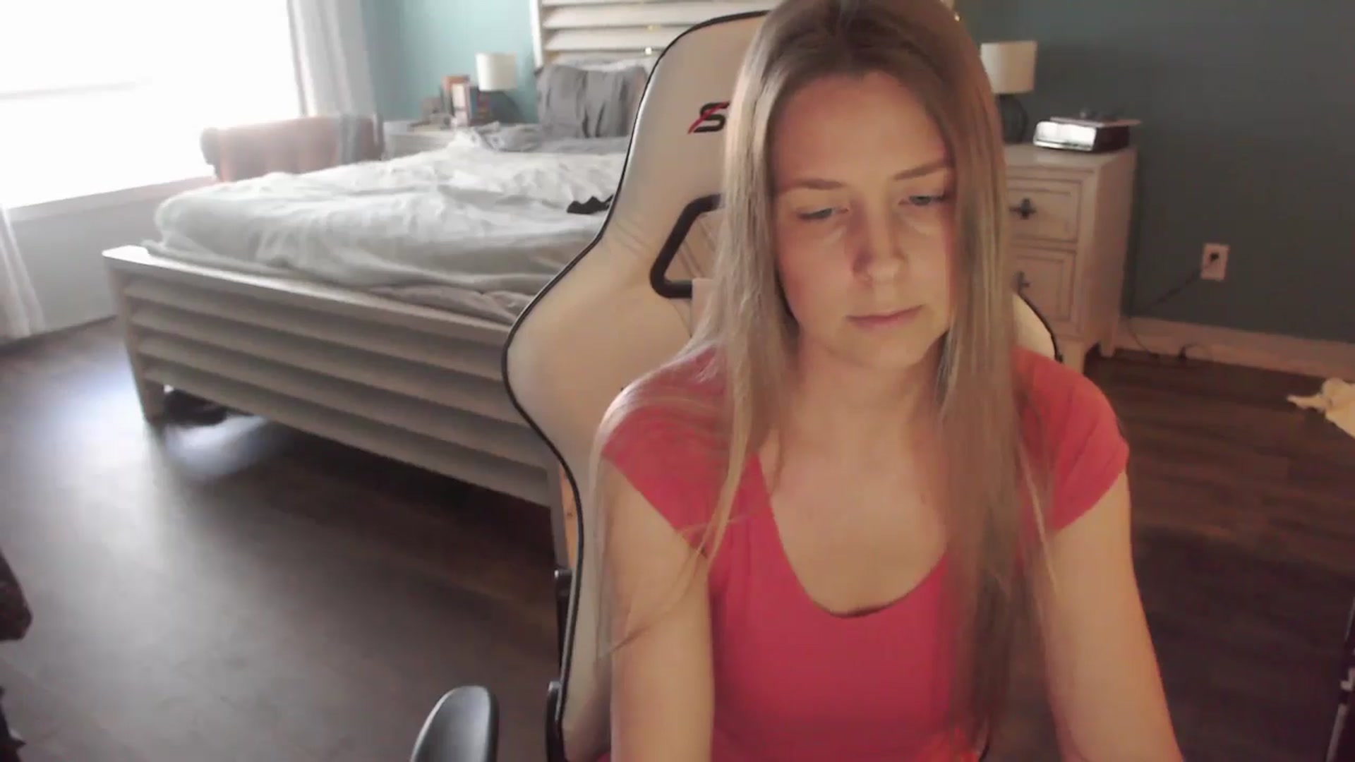 Gallery image thumbnail from ZenZoey's myfreecams stream on, 02/10/2026, 18:56 image 3 of 20