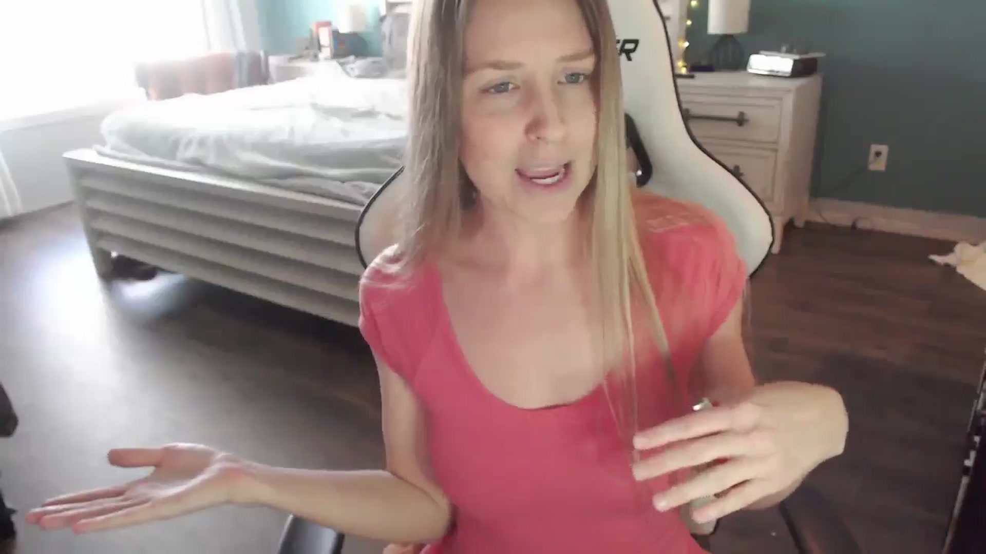 Gallery image thumbnail from ZenZoey's myfreecams stream on, 02/10/2026, 18:56 image 18 of 20