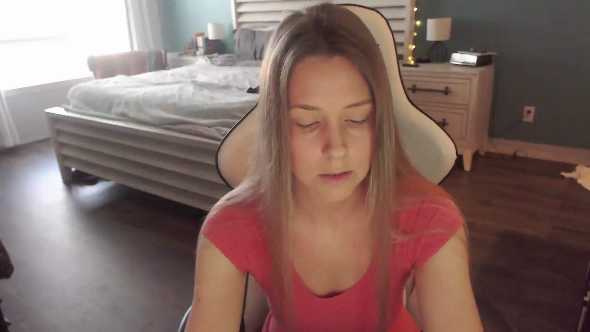 Gallery image thumbnail from ZenZoey's myfreecams stream on, 02/10/2026, 18:56 image 2 of 20