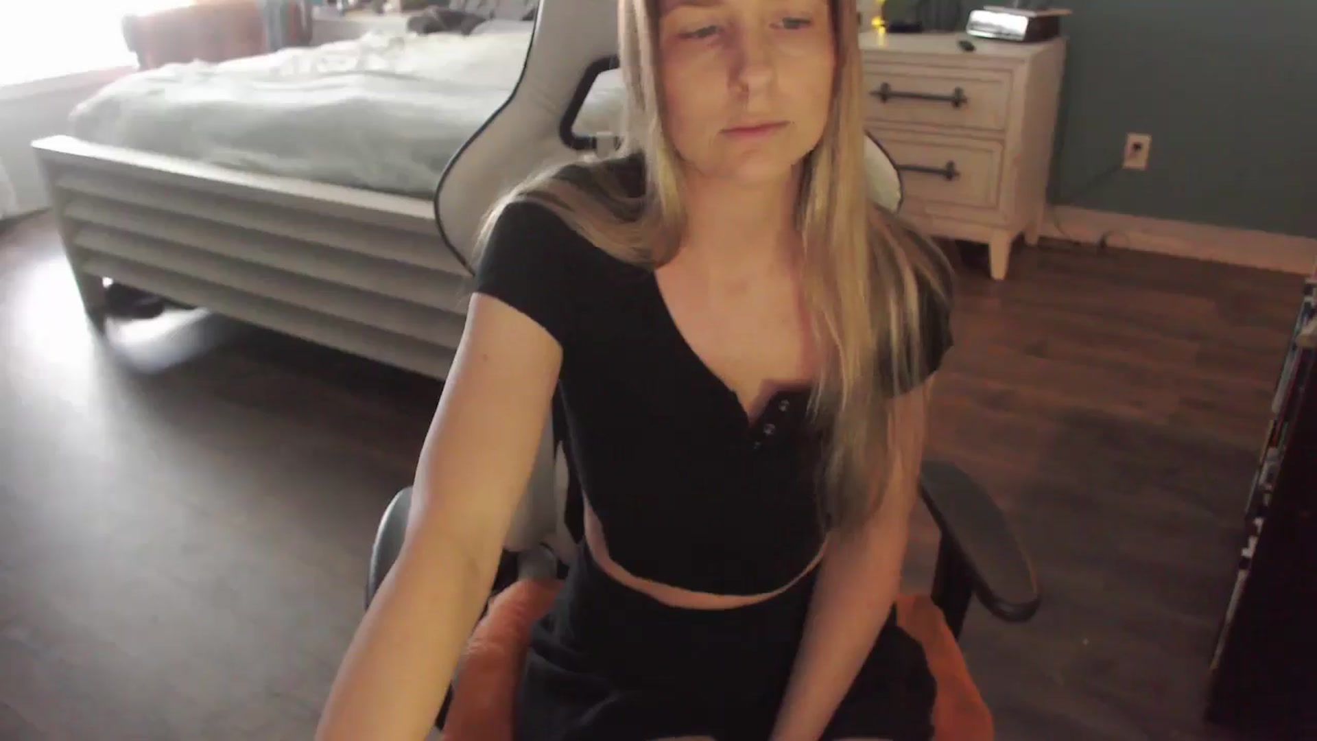 Gallery image thumbnail from ZenZoey's myfreecams stream on, 02/11/2026, 17:30 image 16 of 20