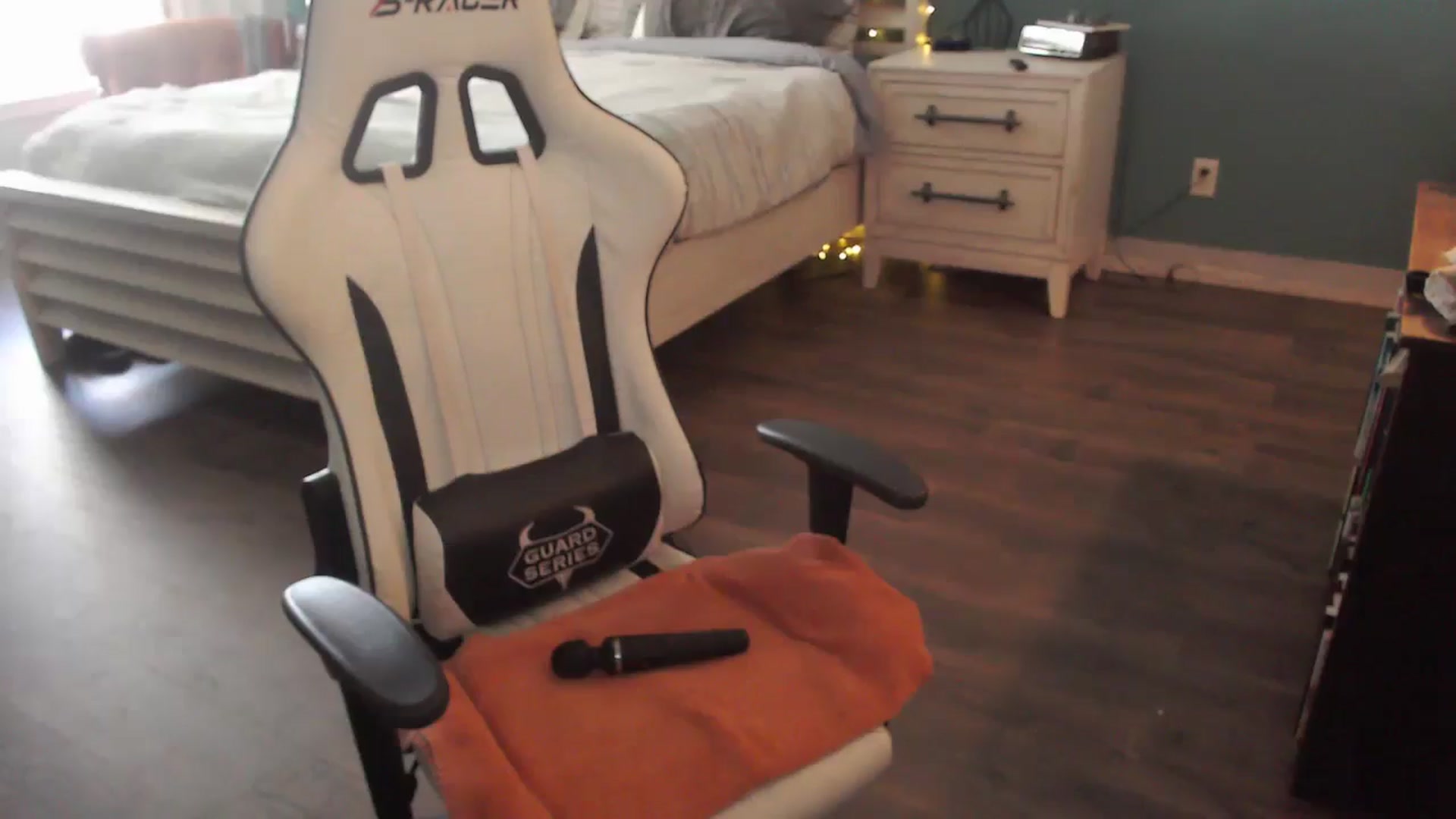 Gallery image thumbnail from ZenZoey's myfreecams stream on, 02/11/2026, 17:30 image 4 of 20
