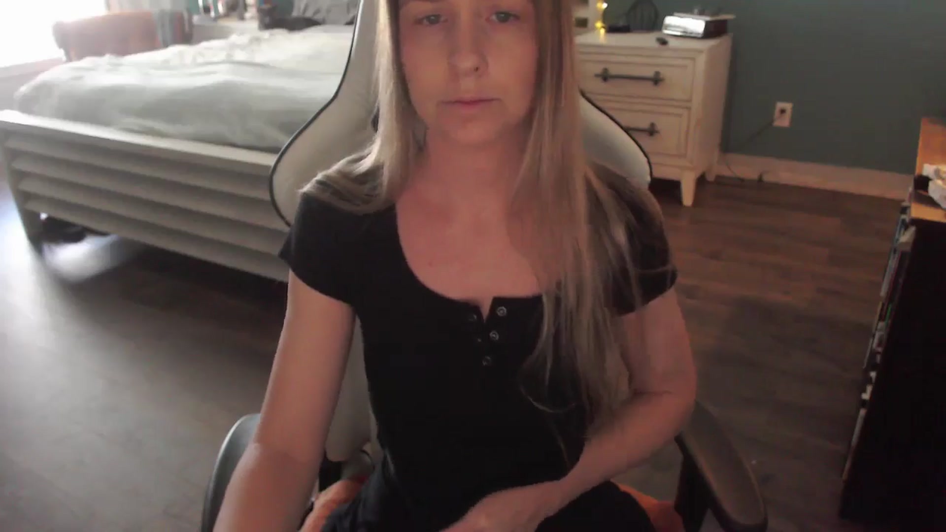 Gallery image thumbnail from ZenZoey's myfreecams stream on, 02/11/2026, 17:30 image 9 of 20