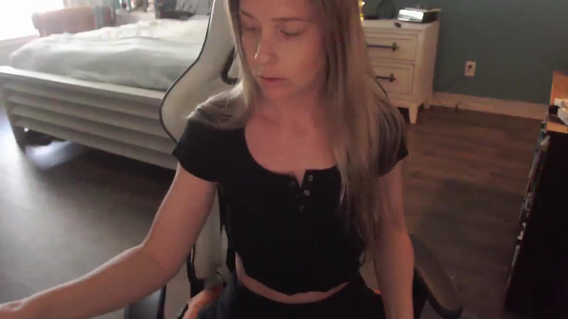 Gallery image thumbnail from ZenZoey's myfreecams stream on, 02/11/2026, 17:30 image 11 of 20