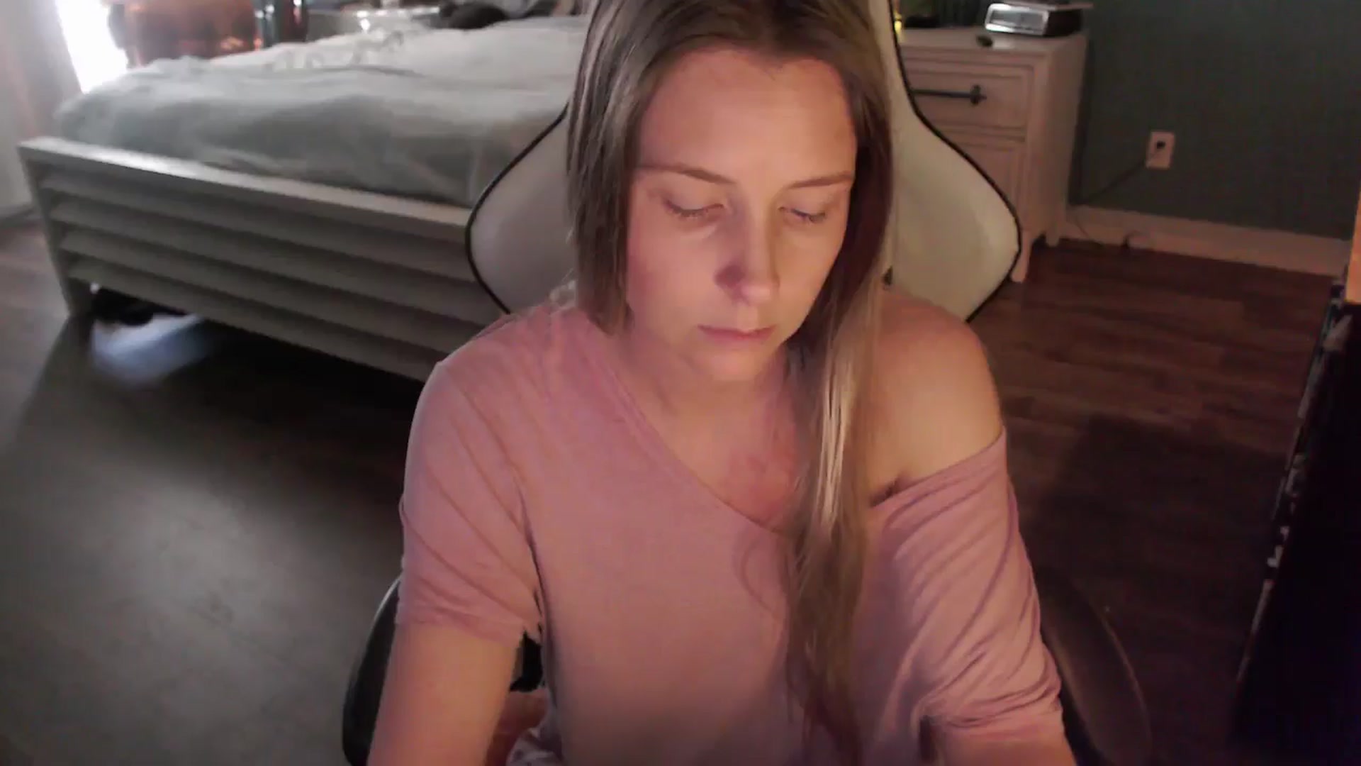 Gallery image thumbnail from ZenZoey's myfreecams stream on, 02/11/2026, 21:19 image 1 of 20