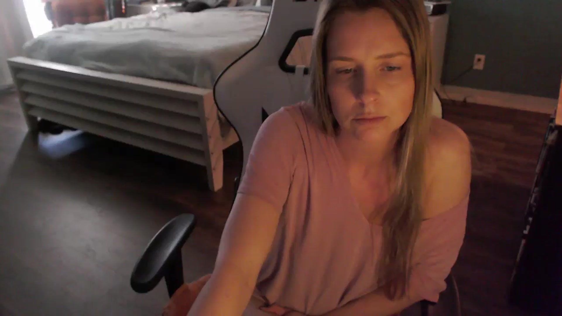 Gallery image thumbnail from ZenZoey's myfreecams stream on, 02/11/2026, 21:19 image 8 of 20