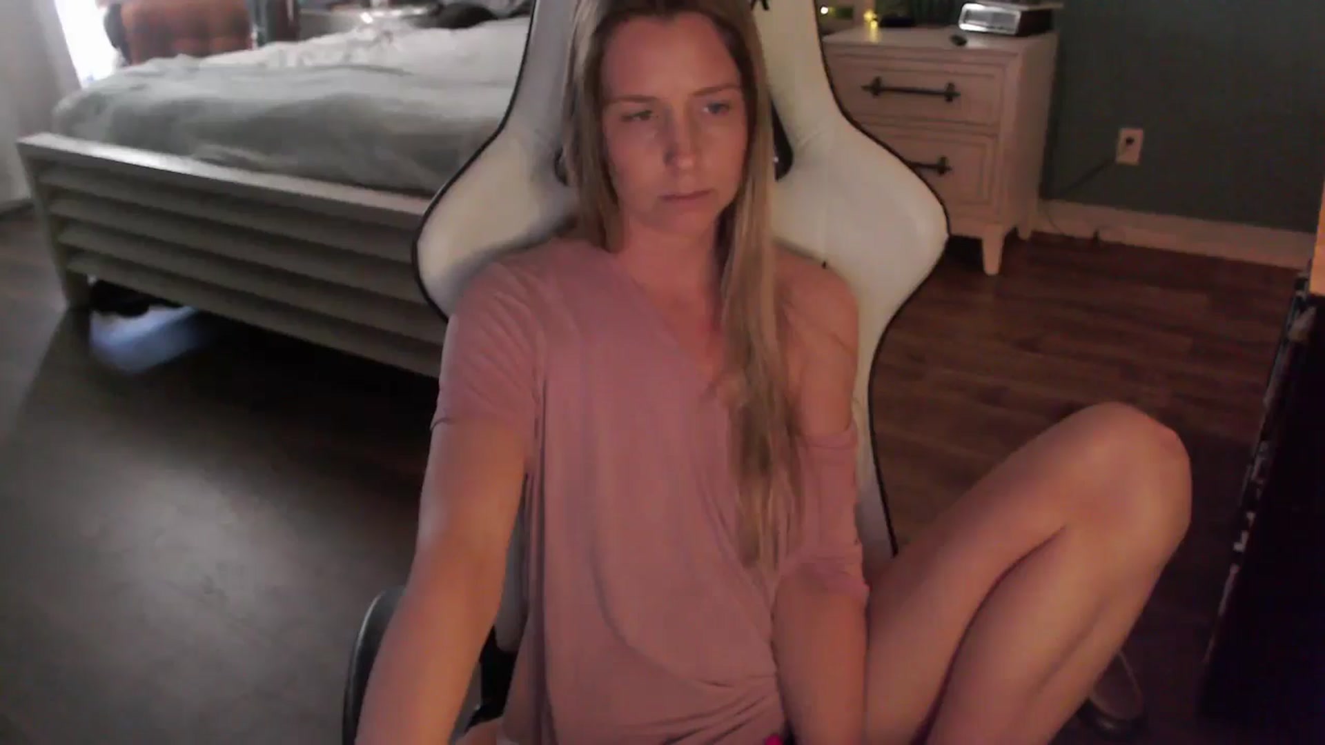 Gallery image thumbnail from ZenZoey's myfreecams stream on, 02/11/2026, 21:19 image 11 of 20