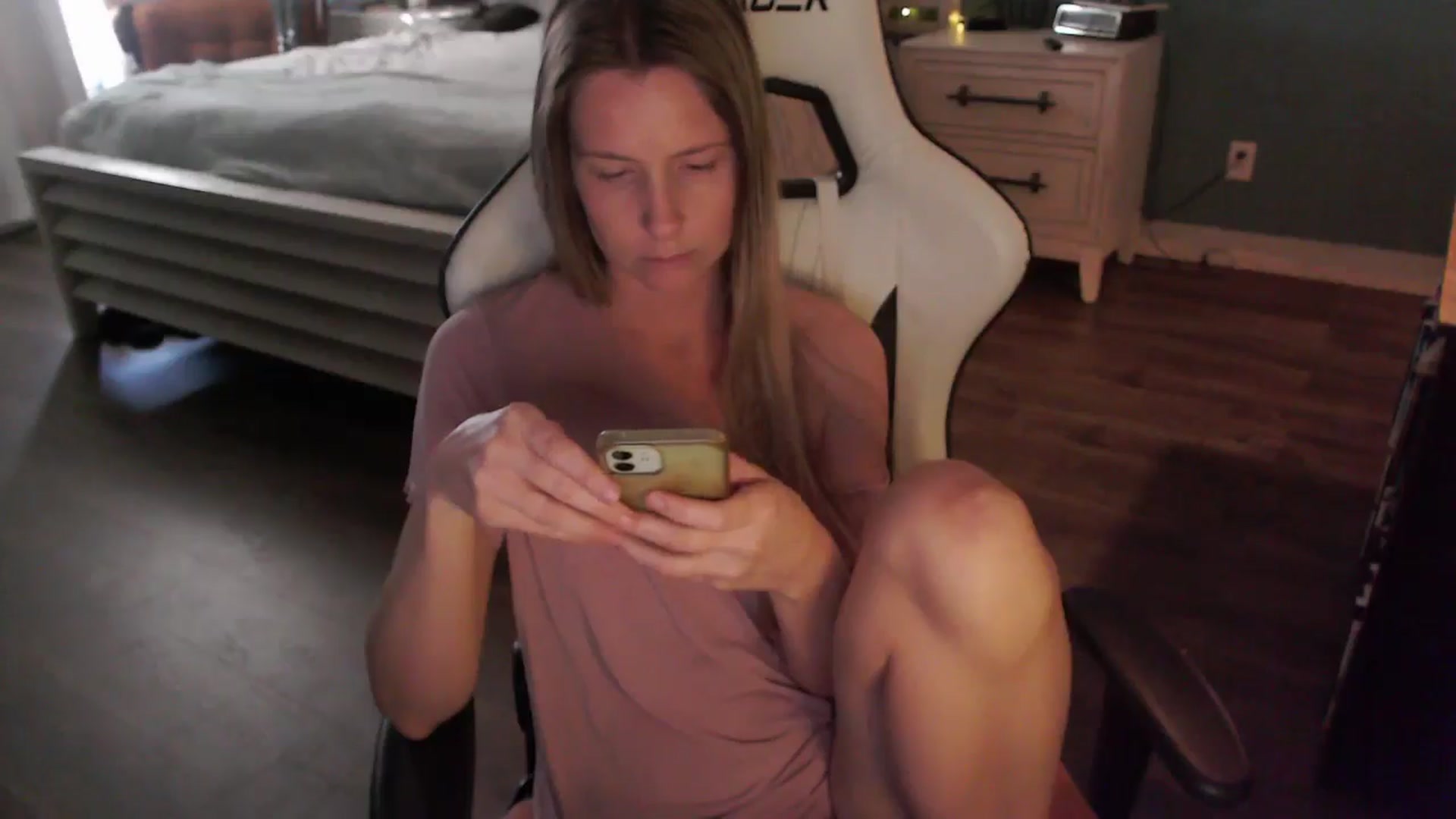 Gallery image thumbnail from ZenZoey's myfreecams stream on, 02/11/2026, 21:19 image 14 of 20