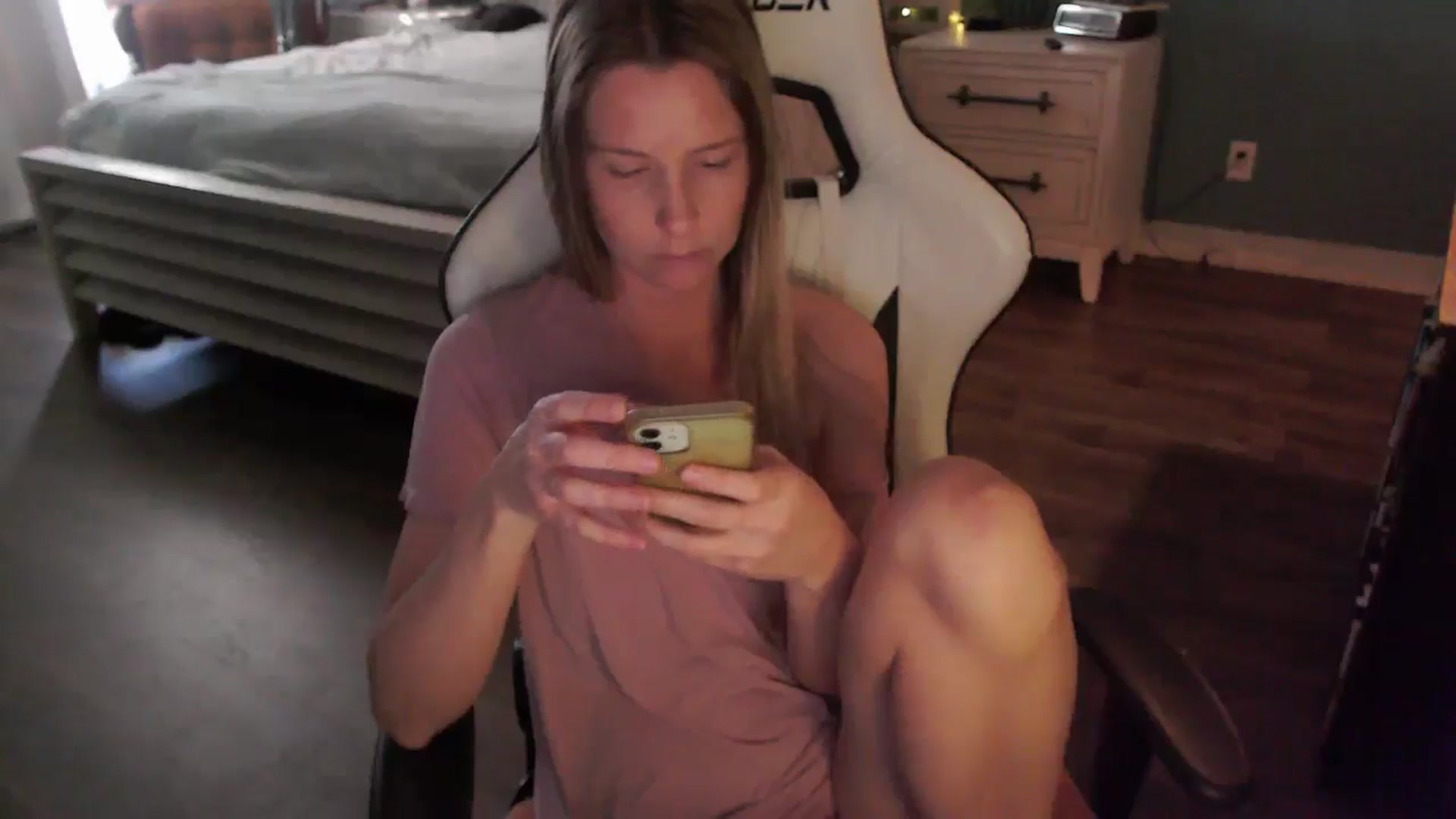 Gallery image thumbnail from ZenZoey's myfreecams stream on, 02/11/2026, 21:19 image 13 of 20