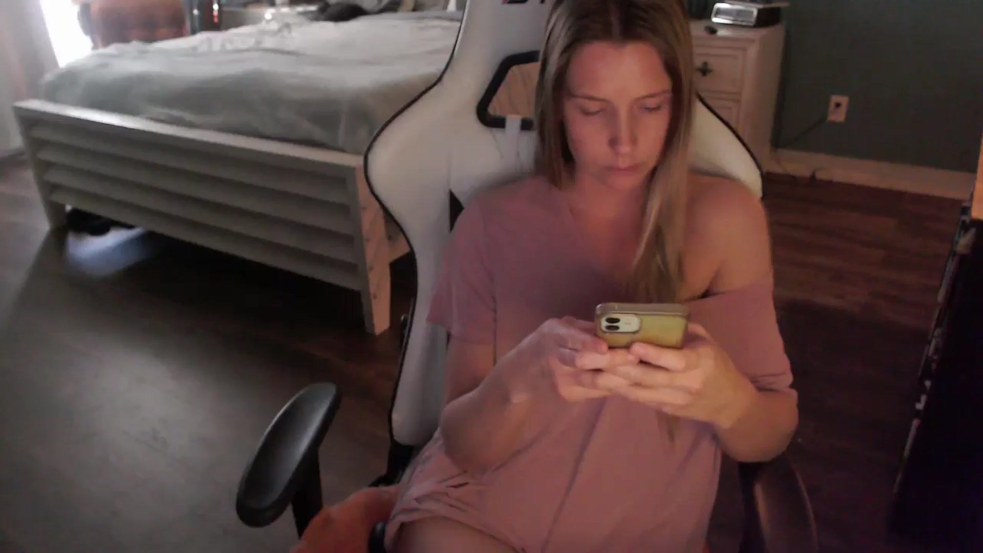 Gallery image thumbnail from ZenZoey's myfreecams stream on, 02/11/2026, 21:19 image 6 of 20