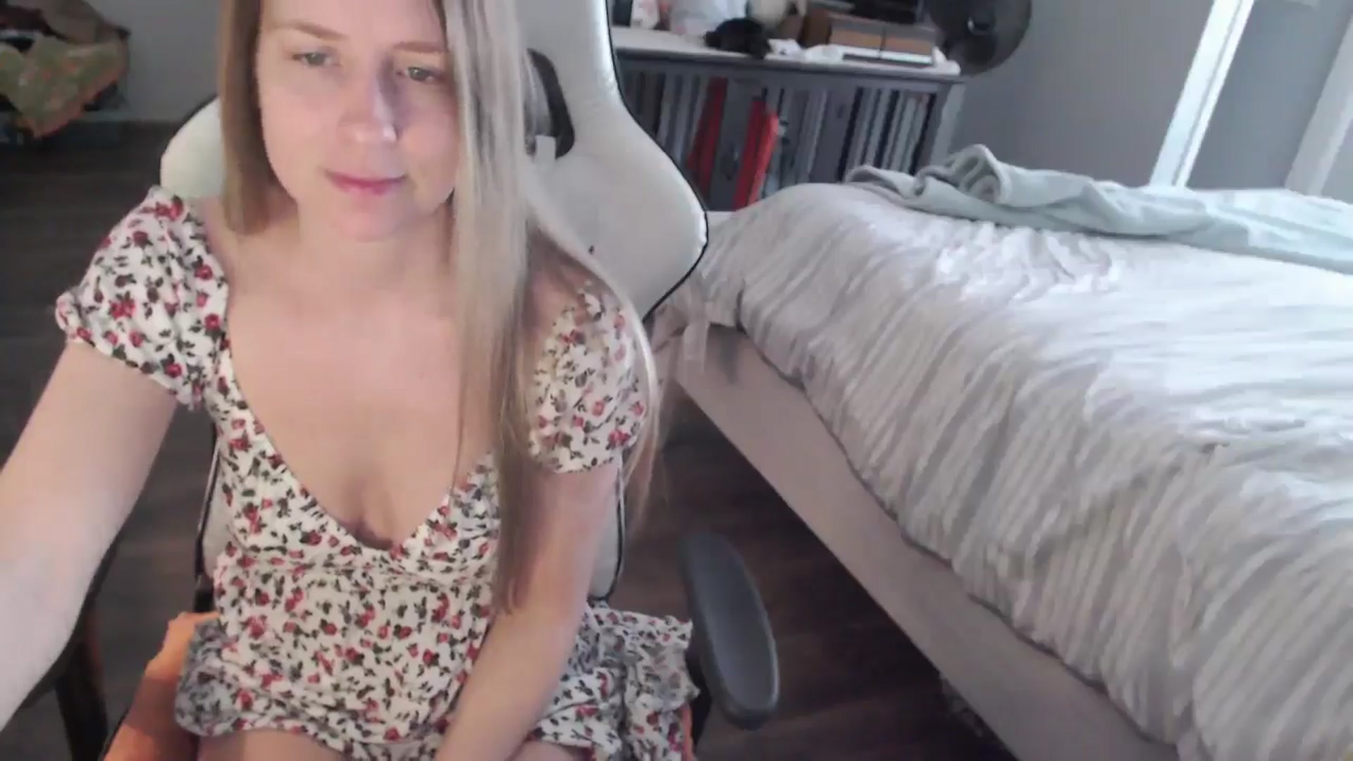 Gallery image thumbnail from ZenZoey's myfreecams stream on, 02/25/2026, 16:50 image 20 of 20