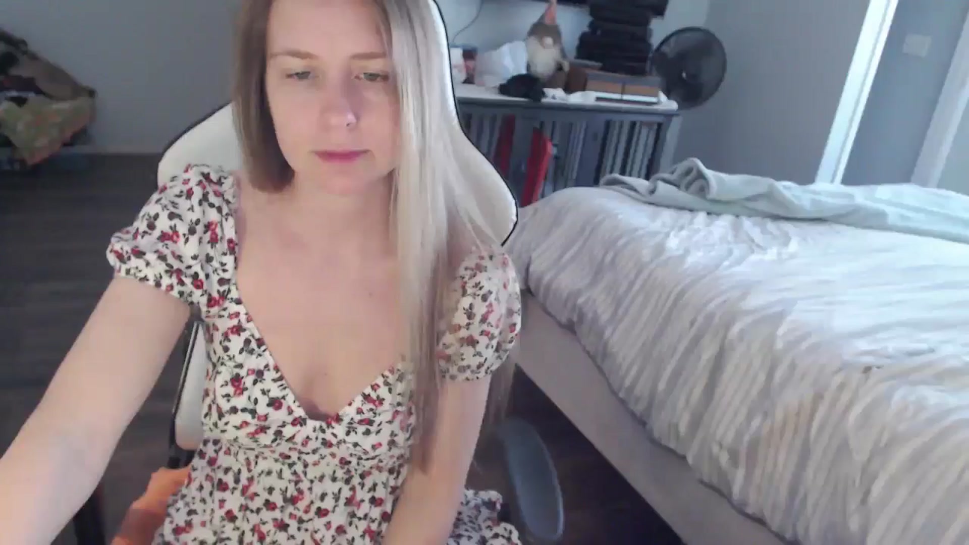 Gallery image thumbnail from ZenZoey's myfreecams stream on, 02/25/2026, 16:50 image 8 of 20
