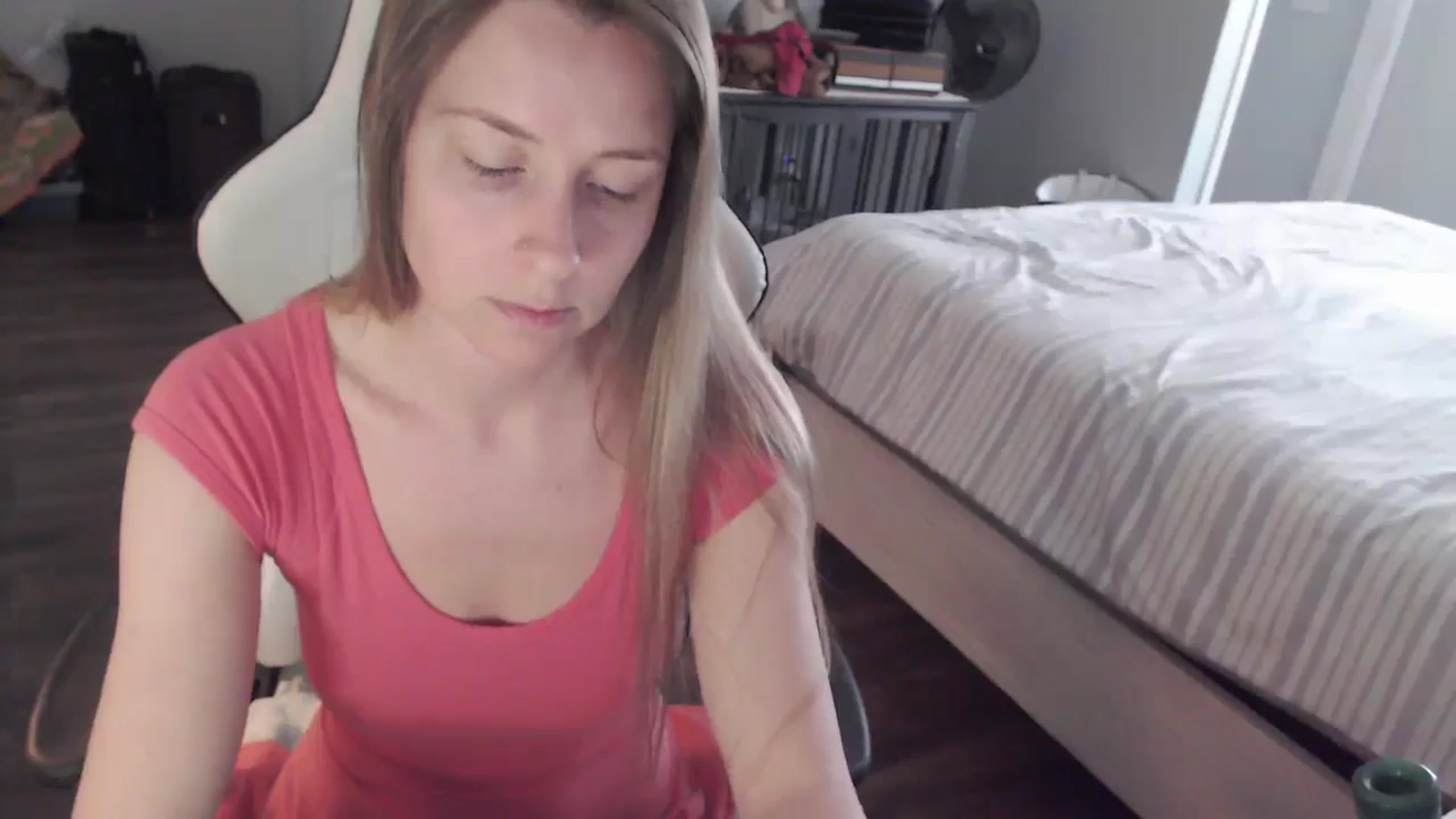 Gallery image thumbnail from ZenZoey's myfreecams stream on, 03/03/2026, 17:26 image 18 of 20
