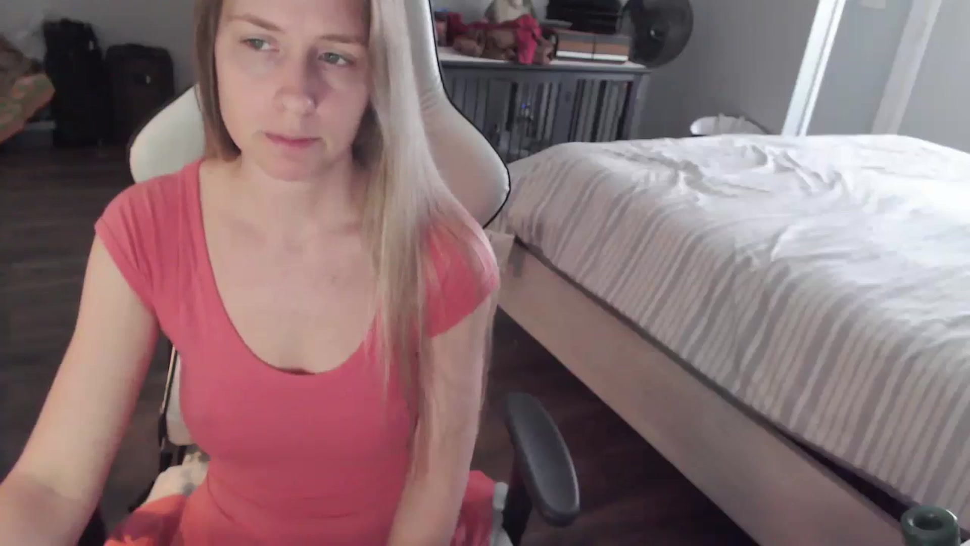 Gallery image thumbnail from ZenZoey's myfreecams stream on, 03/03/2026, 17:26 image 14 of 20