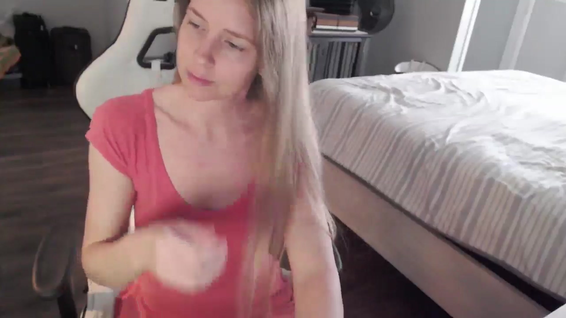 Gallery image thumbnail from ZenZoey's myfreecams stream on, 03/03/2026, 18:01 image 8 of 20