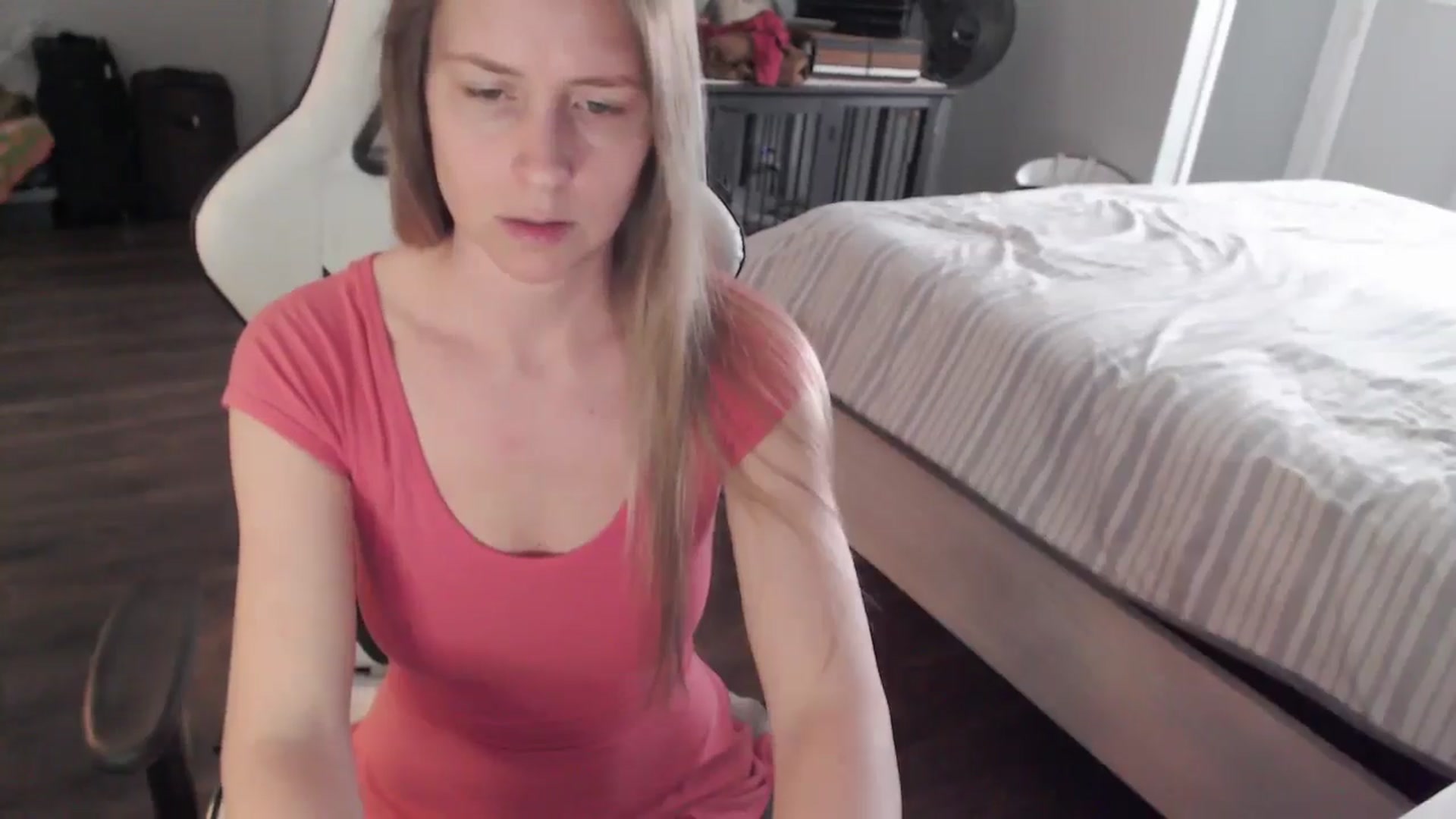 Gallery image thumbnail from ZenZoey's myfreecams stream on, 03/03/2026, 18:01 image 10 of 20