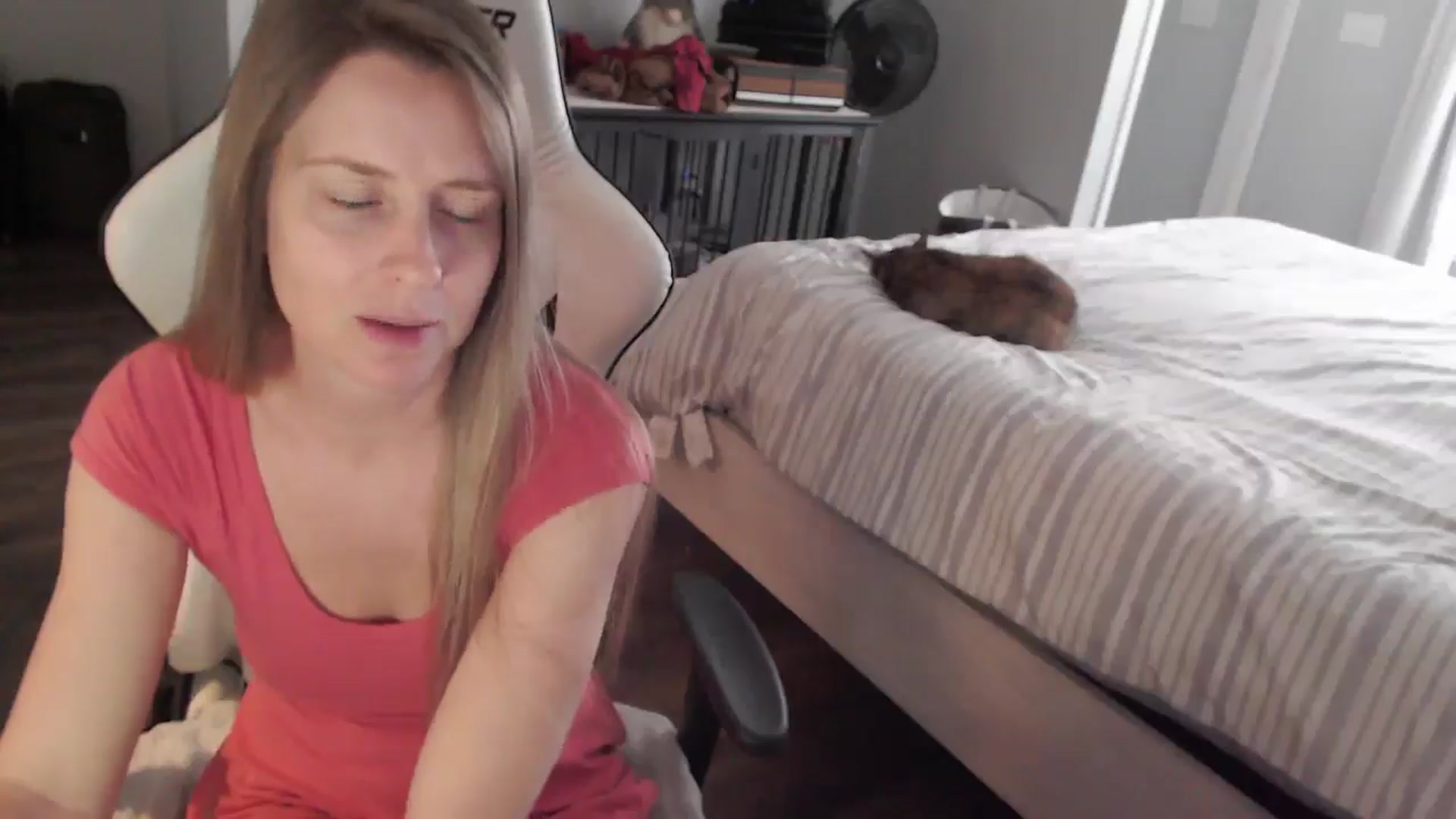 Gallery image thumbnail from ZenZoey's myfreecams stream on, 03/03/2026, 19:15 image 16 of 20