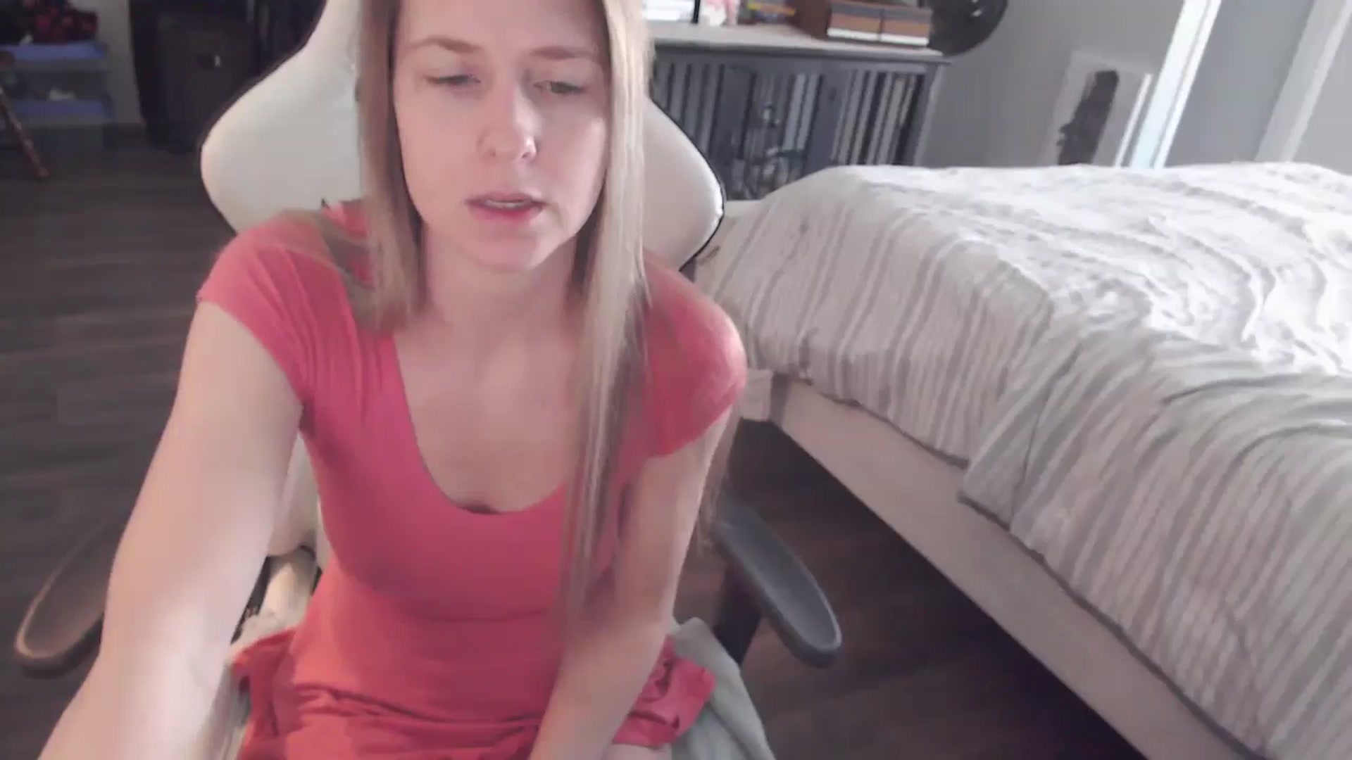 Gallery image thumbnail from ZenZoey's myfreecams stream on, 03/19/2026, 15:28 image 18 of 20