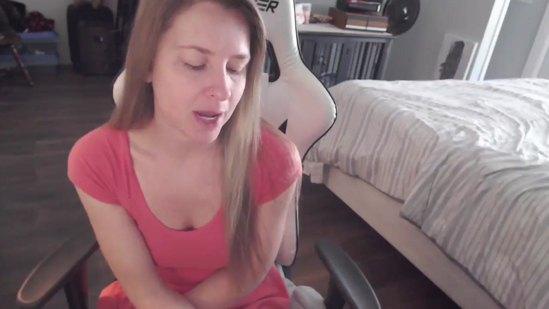 Gallery image thumbnail from ZenZoey's myfreecams stream on, 03/19/2026, 15:28 image 6 of 20