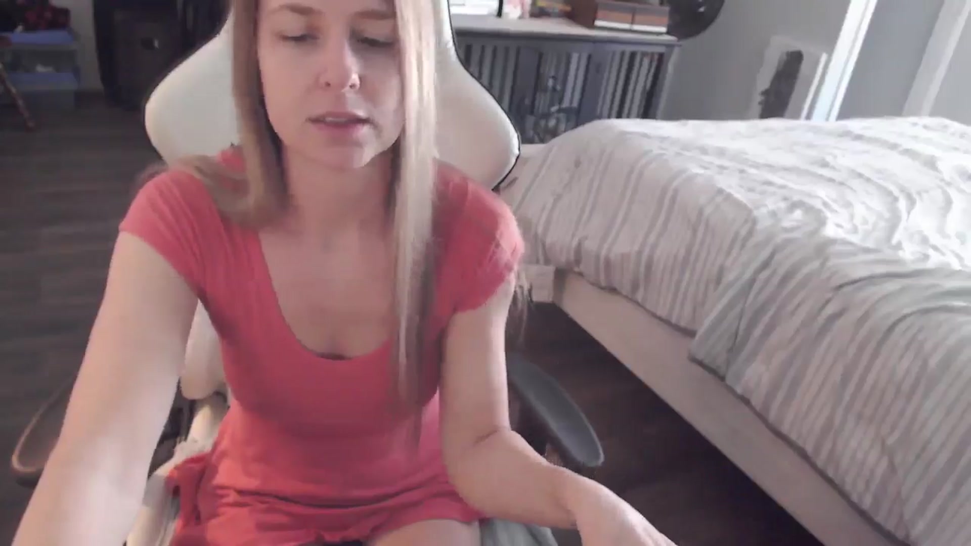 Gallery image thumbnail from ZenZoey's myfreecams stream on, 03/19/2026, 15:28 image 16 of 20